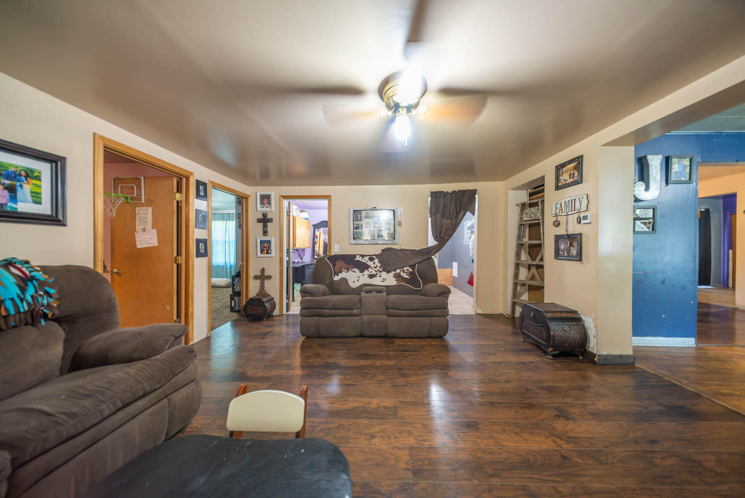 7777 Jayson Street Property Photo 5