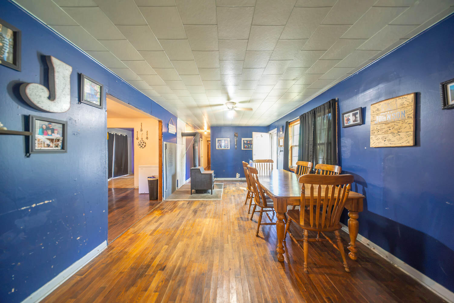 7777 Jayson Street Property Photo 7