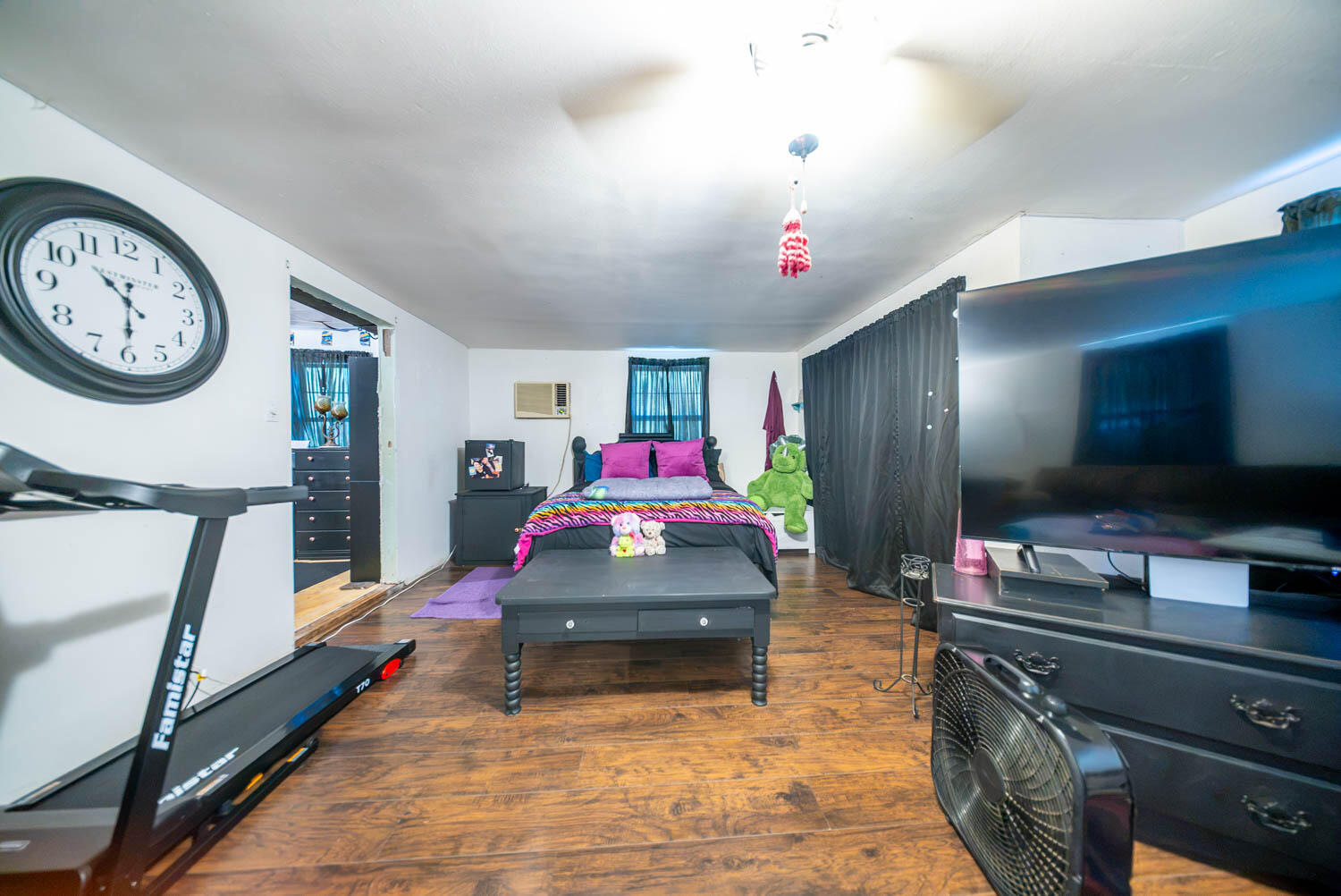 7777 Jayson Street Property Photo 18