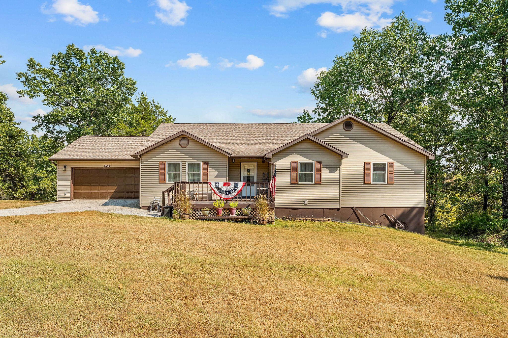 2562 Forsyth Taneyville Road Property Photo 1