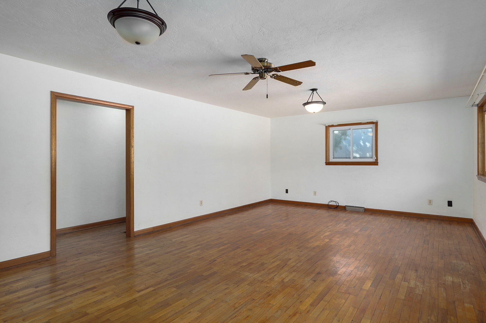 106 West Thurman Avenue Property Photo 6