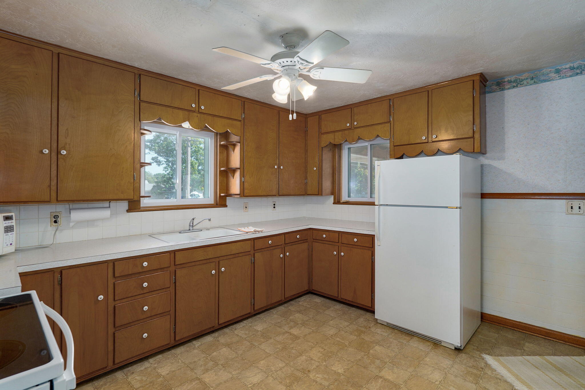 106 West Thurman Avenue Property Photo 9
