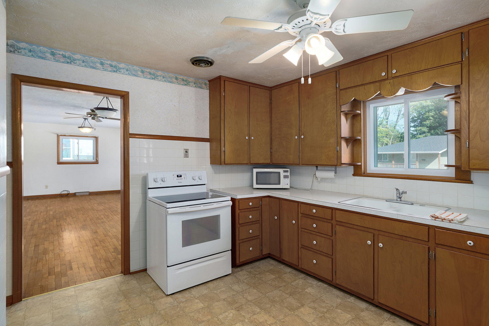 106 West Thurman Avenue Property Photo 10