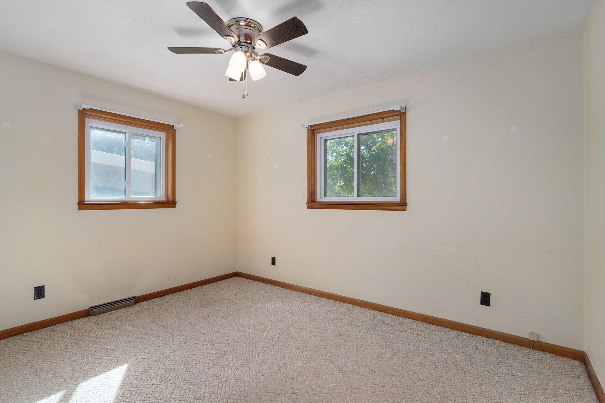 106 West Thurman Avenue Property Photo 14