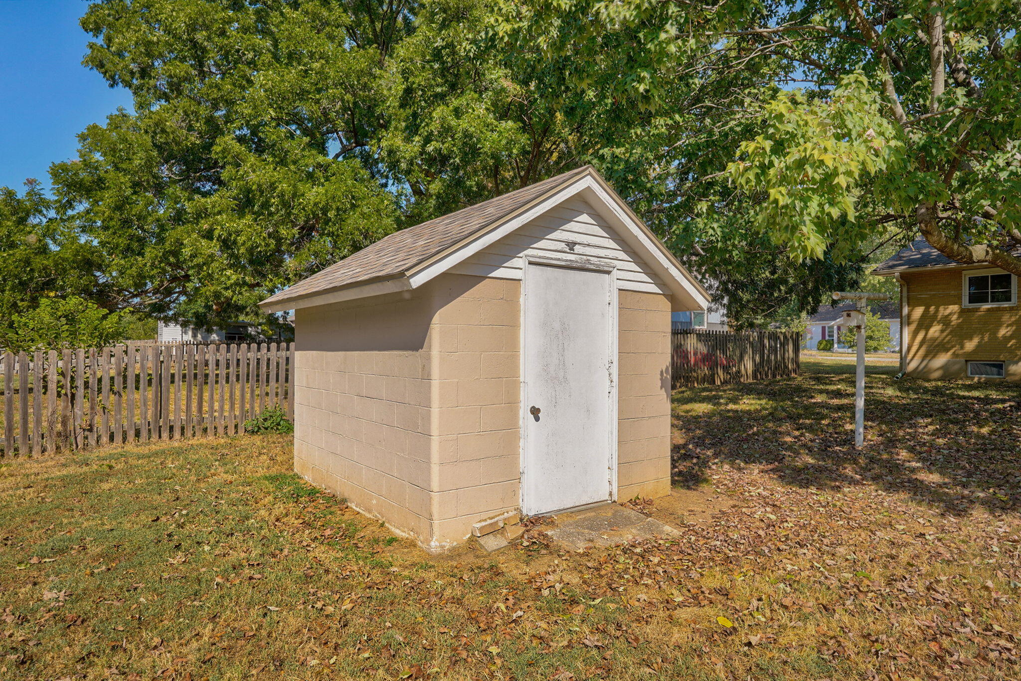 106 West Thurman Avenue Property Photo 30