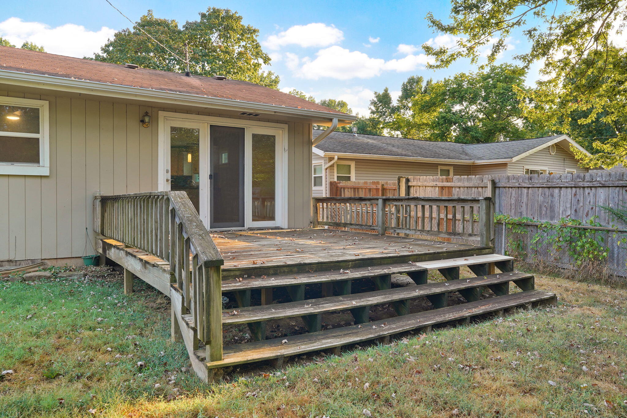 1533 East Broadmoor Street Property Photo 22