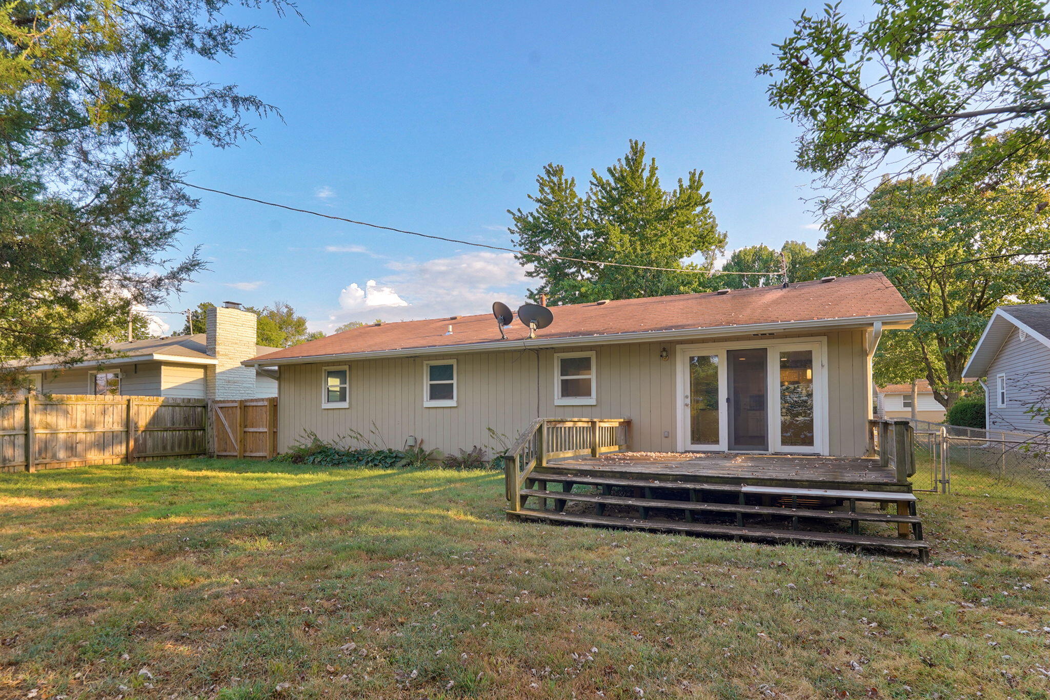 1533 East Broadmoor Street Property Photo 24