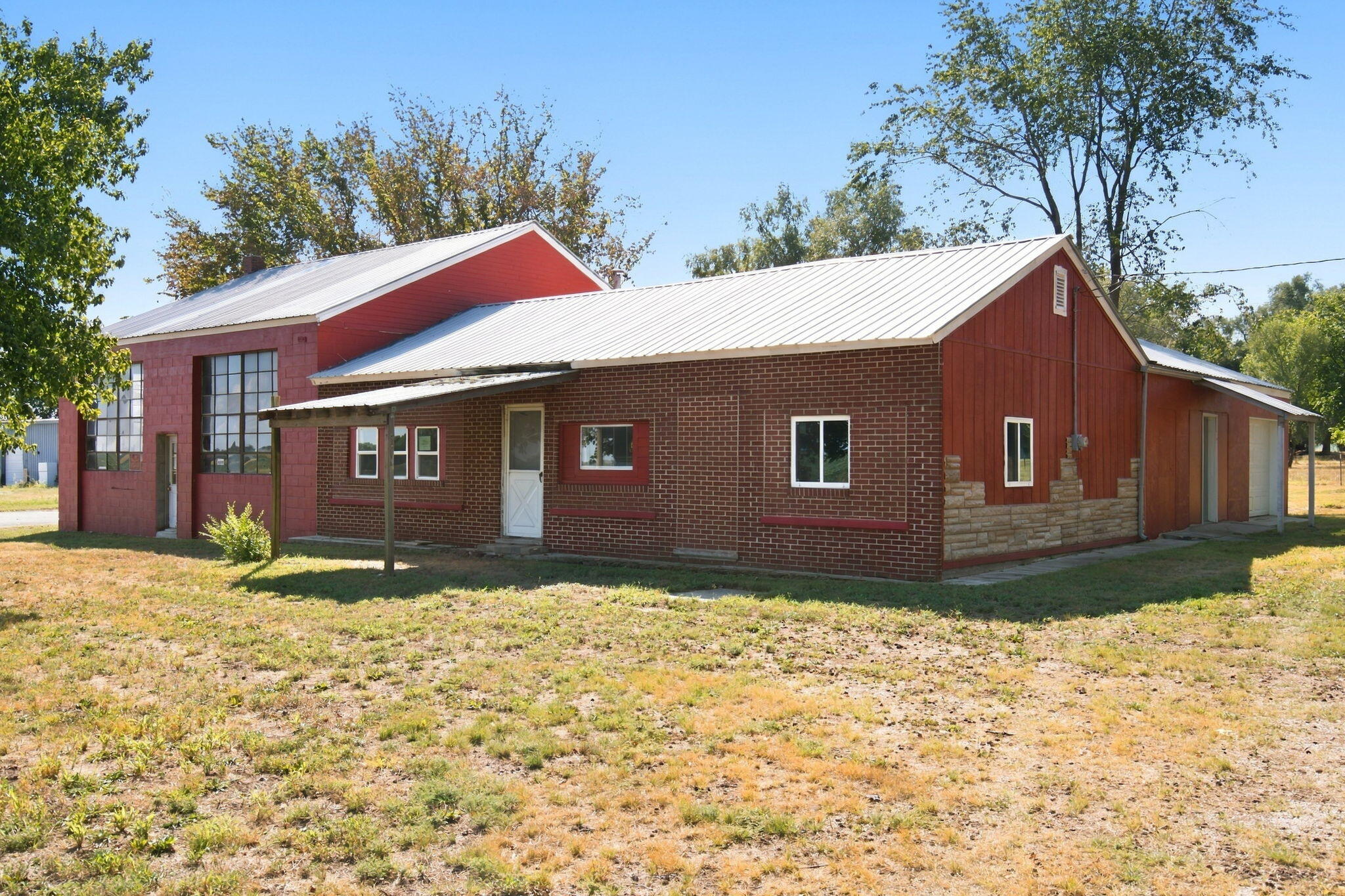 625 Oneil Street Property Photo 3