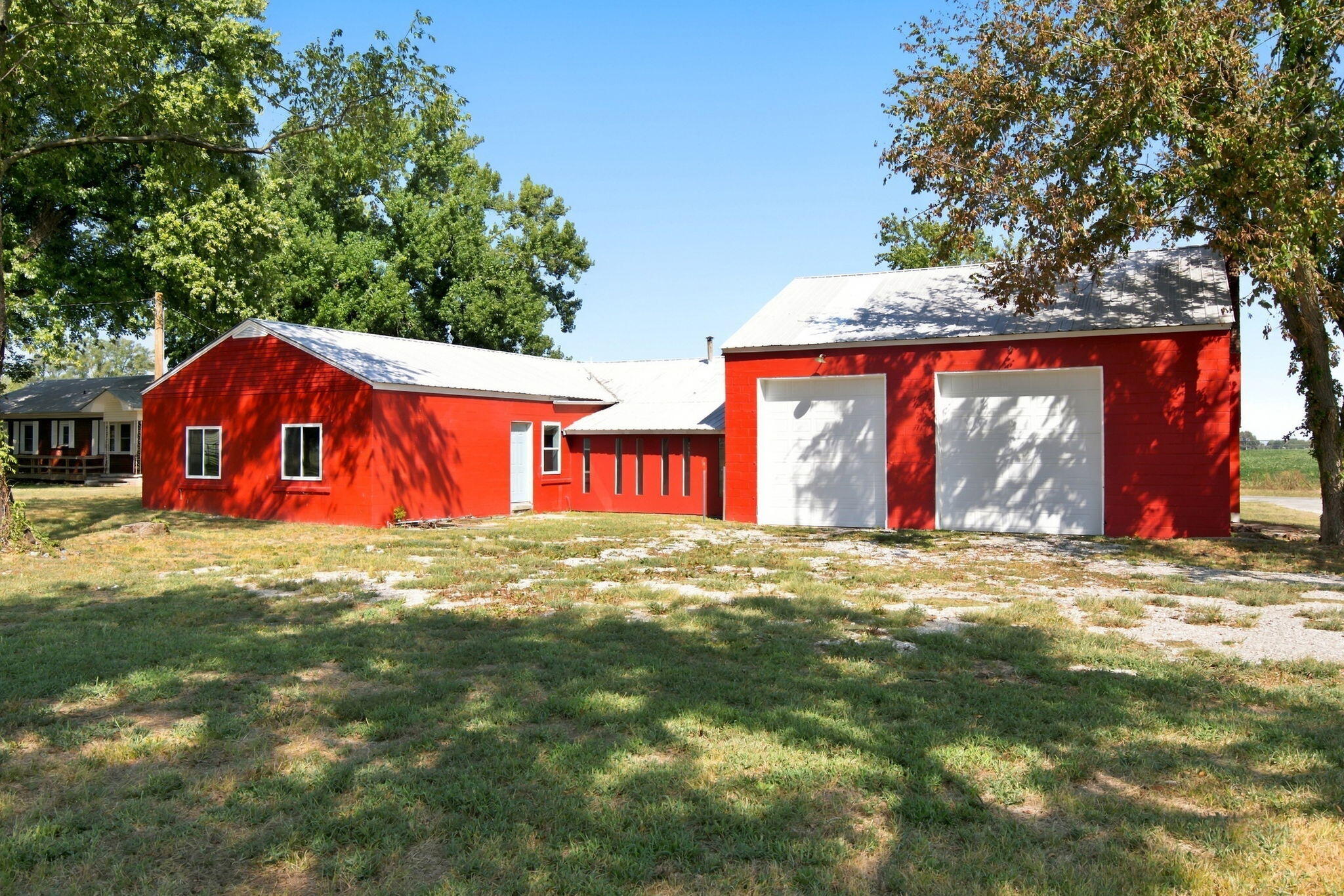 625 Oneil Street Property Photo 4