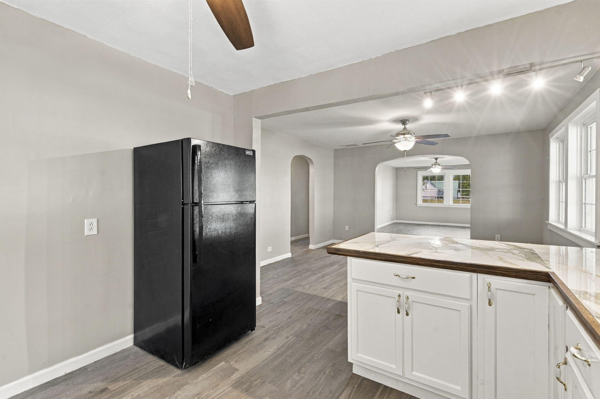 625 Oneil Street Property Photo 11