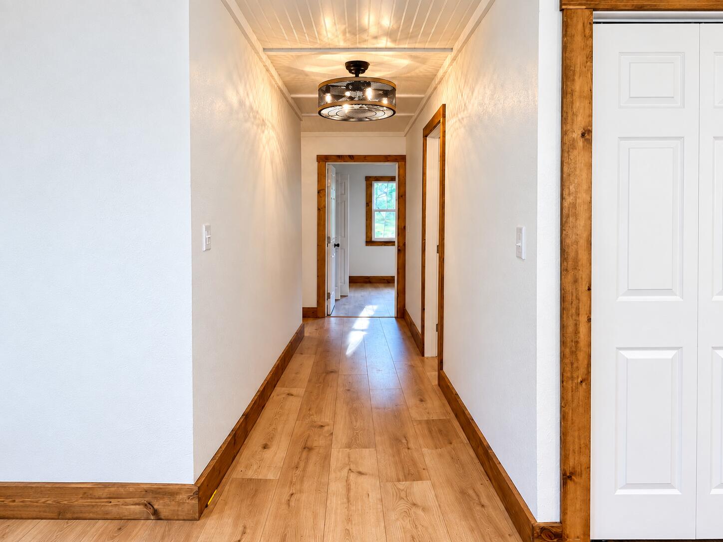 2610 Paula Drive Property Photo 10