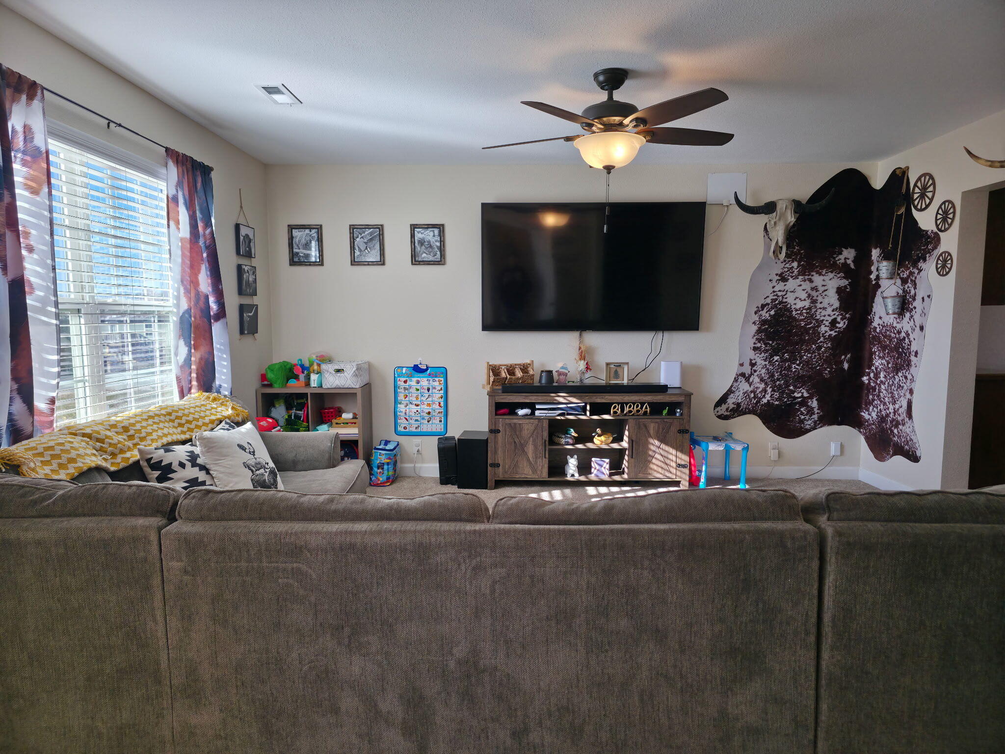 105 West Craig Street Property Photo 4