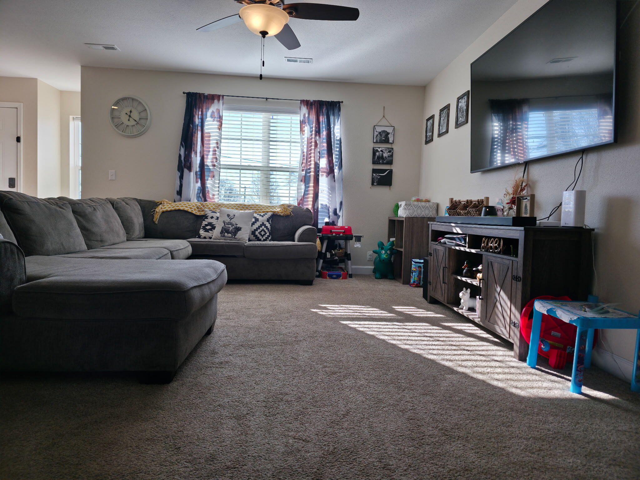 105 West Craig Street Property Photo 6