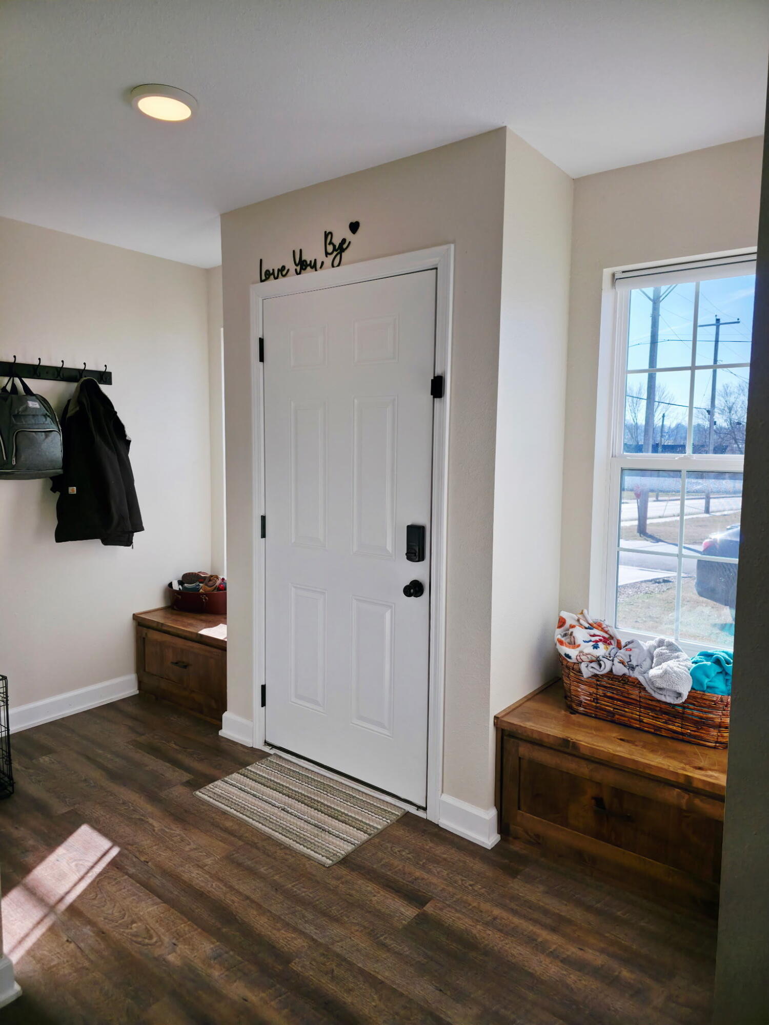 105 West Craig Street Property Photo 8