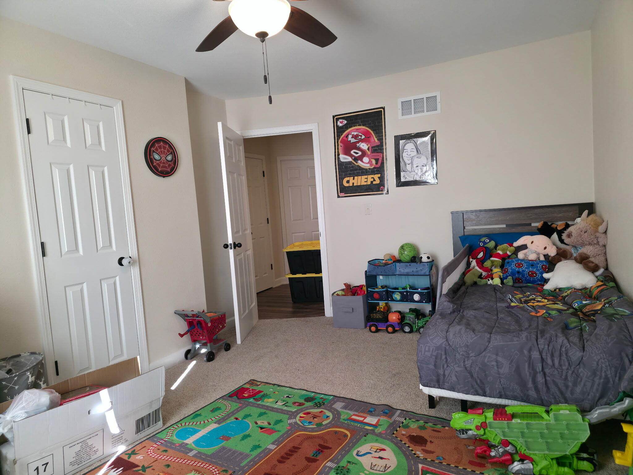 105 West Craig Street Property Photo 16