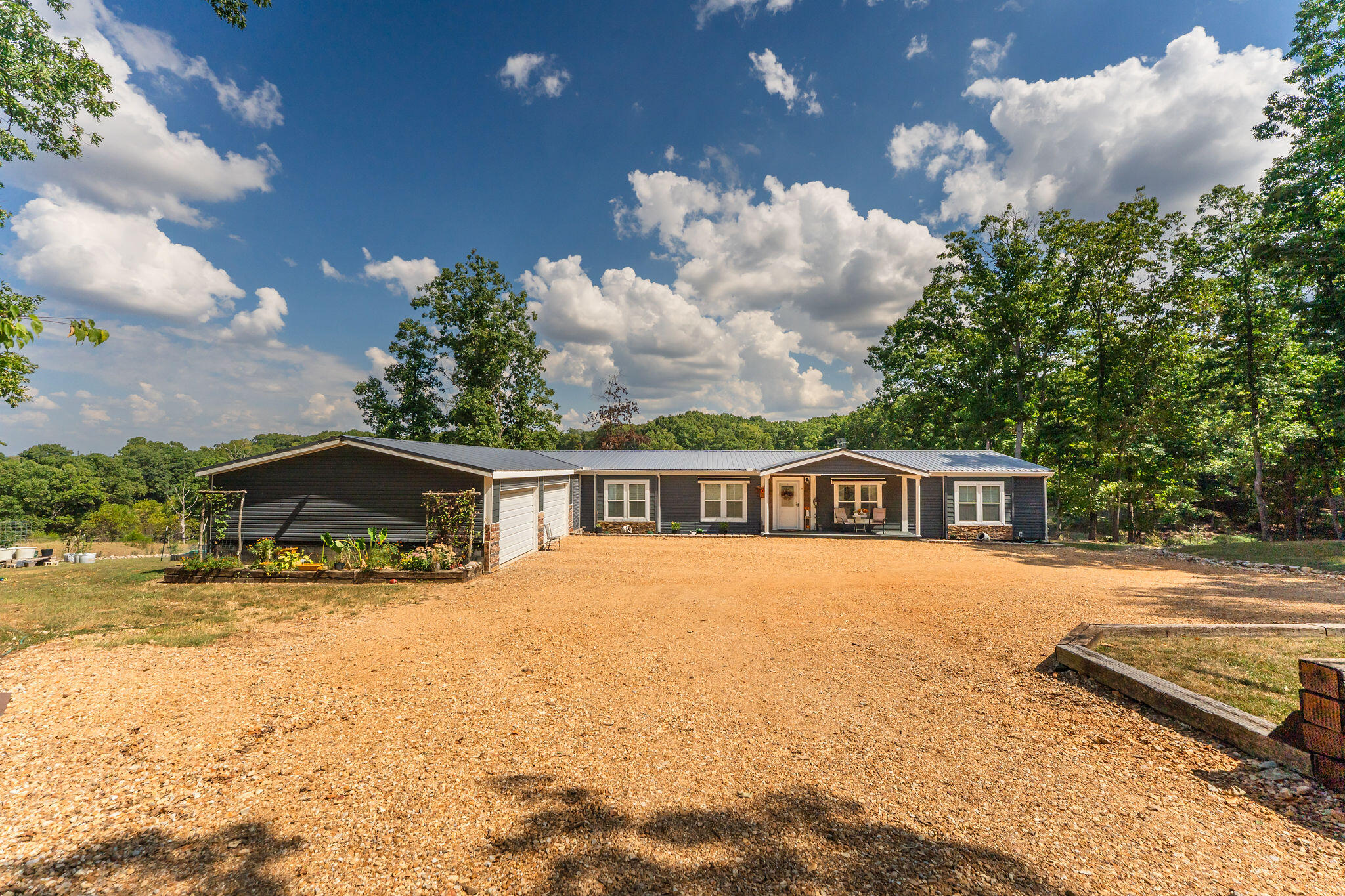 3361 State Highway V Property Photo 2