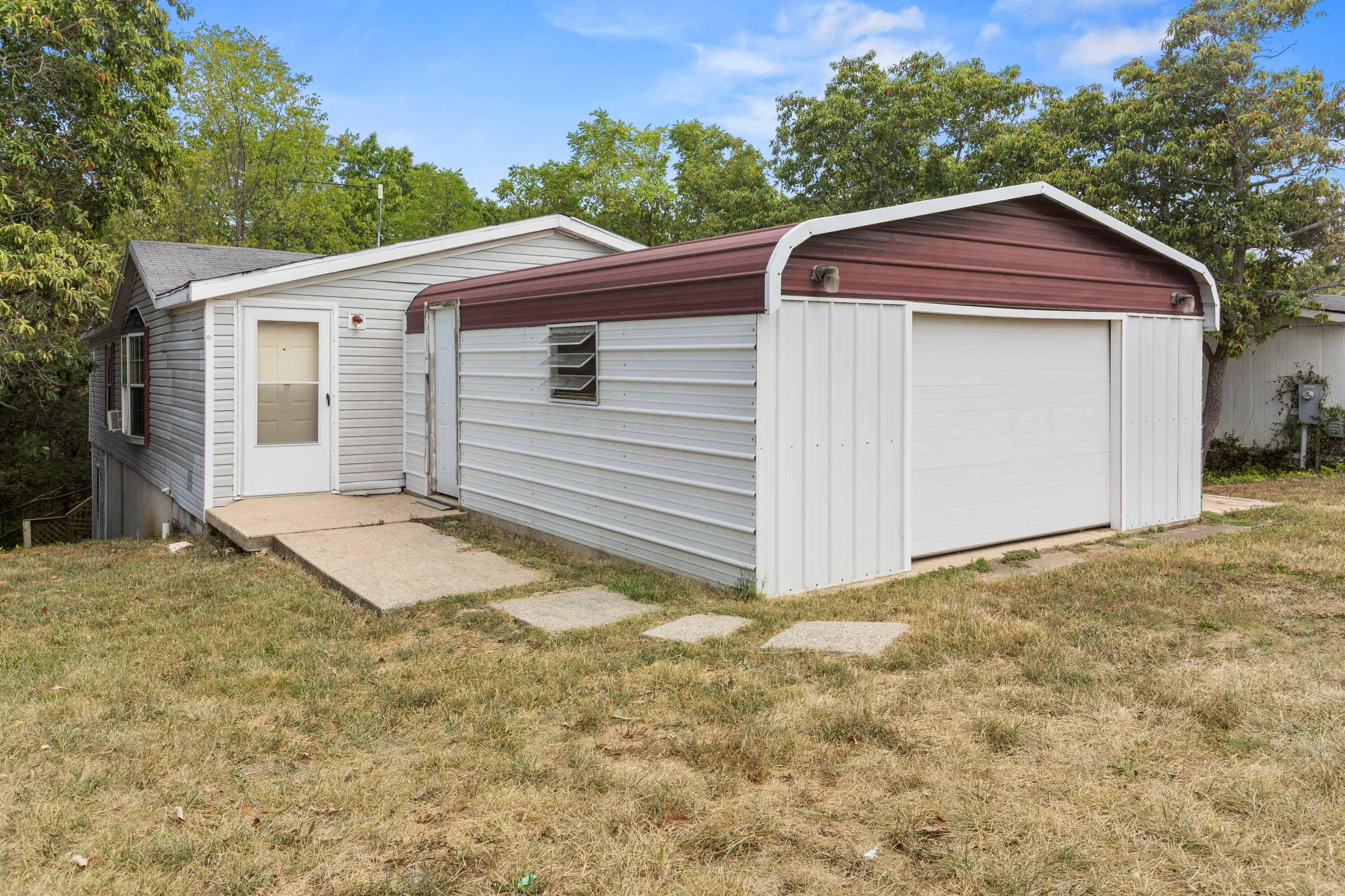 126 Sunny Lane Property Photo 1