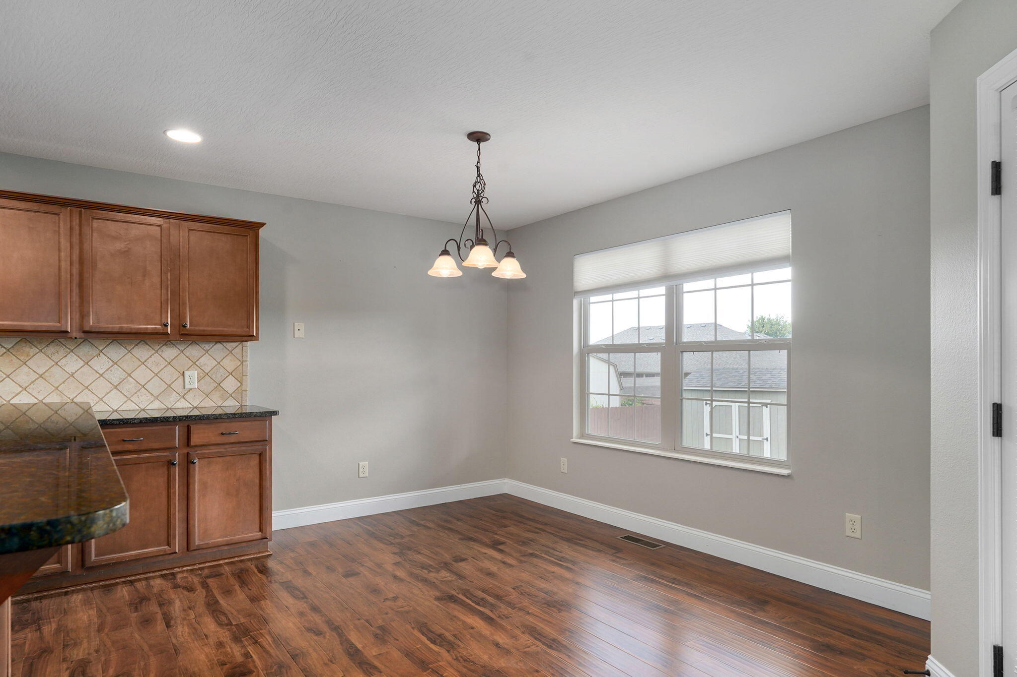 1140 South Erika Avenue Property Photo 9