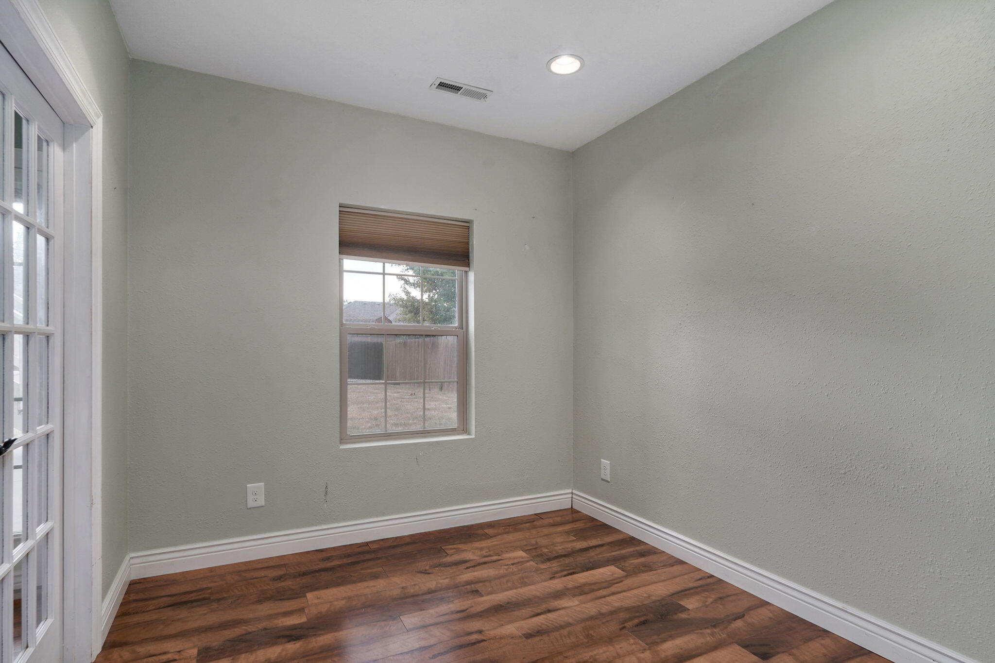 1140 South Erika Avenue Property Photo 27