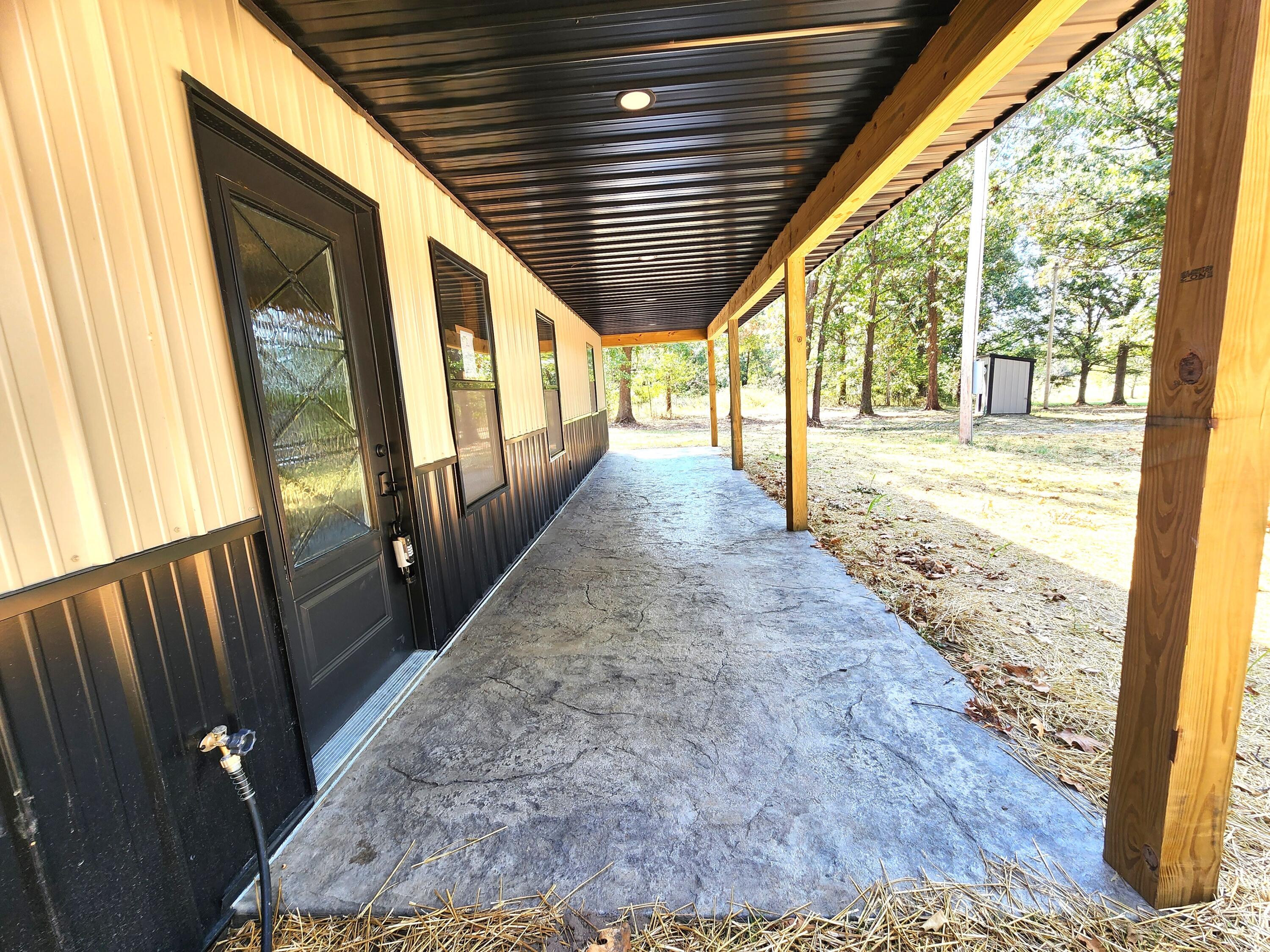 8836 County Road 70 Property Photo 2