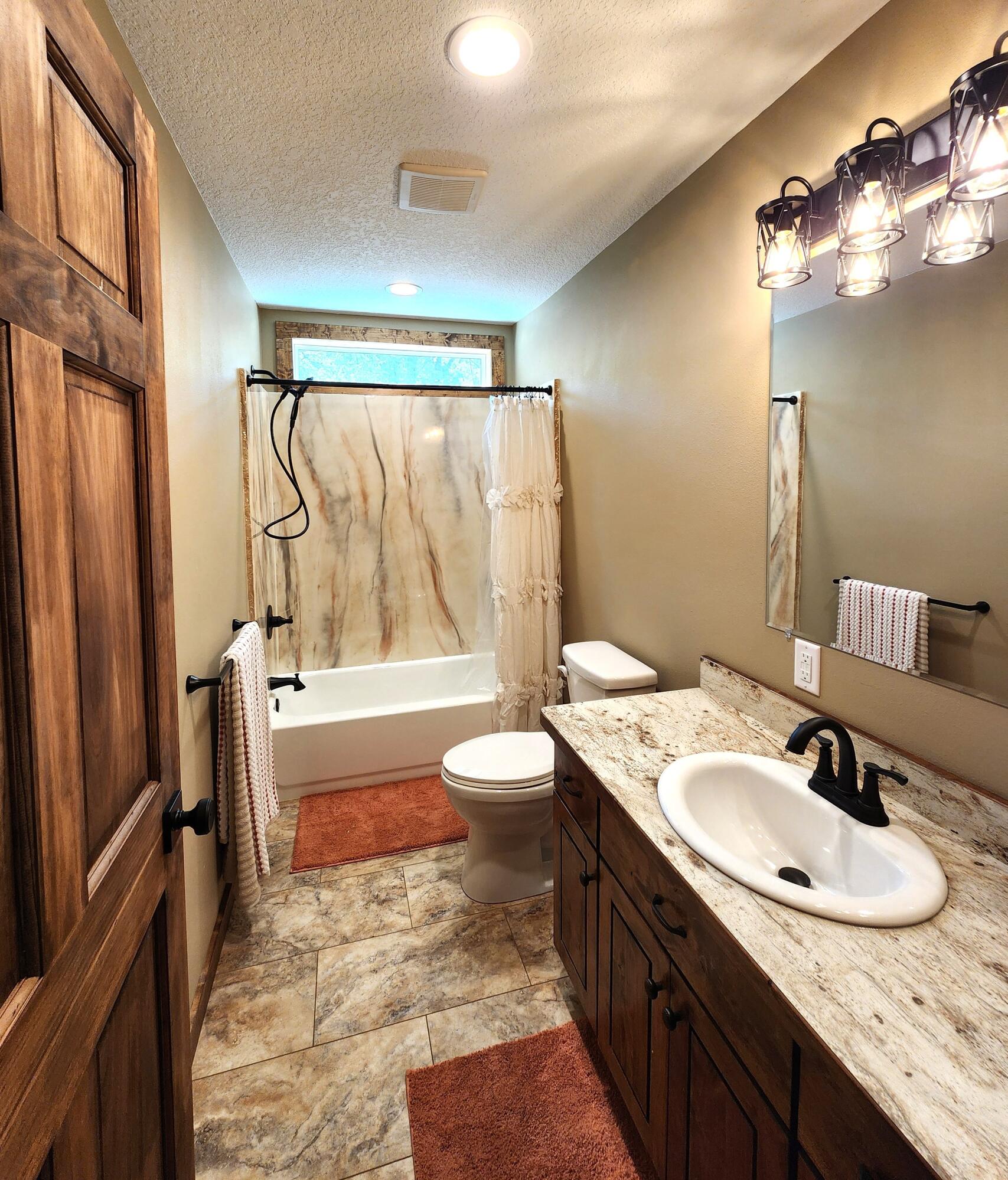 8836 County Road 70 Property Photo 11