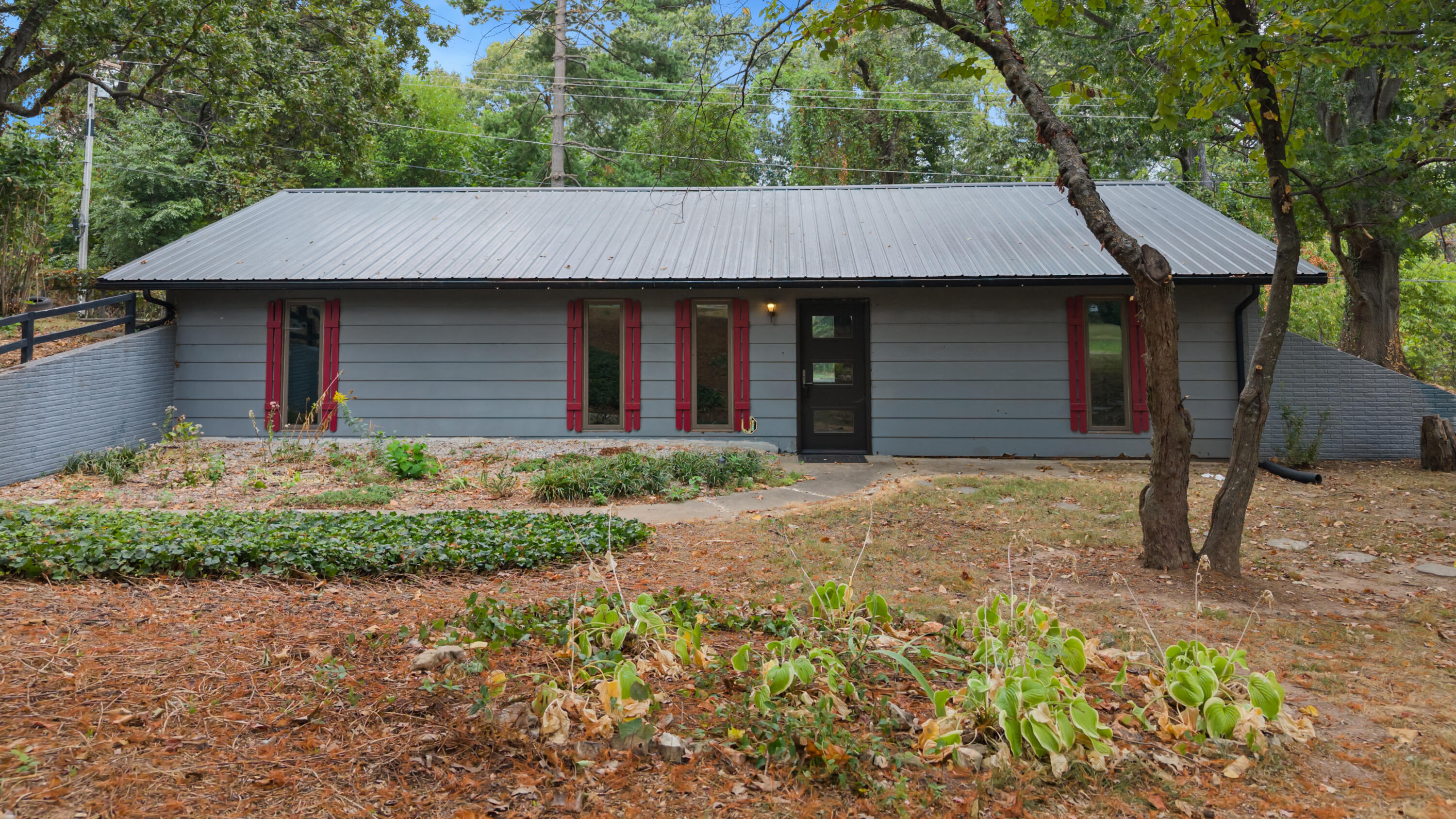 1605 Chappell Drive Property Photo 1