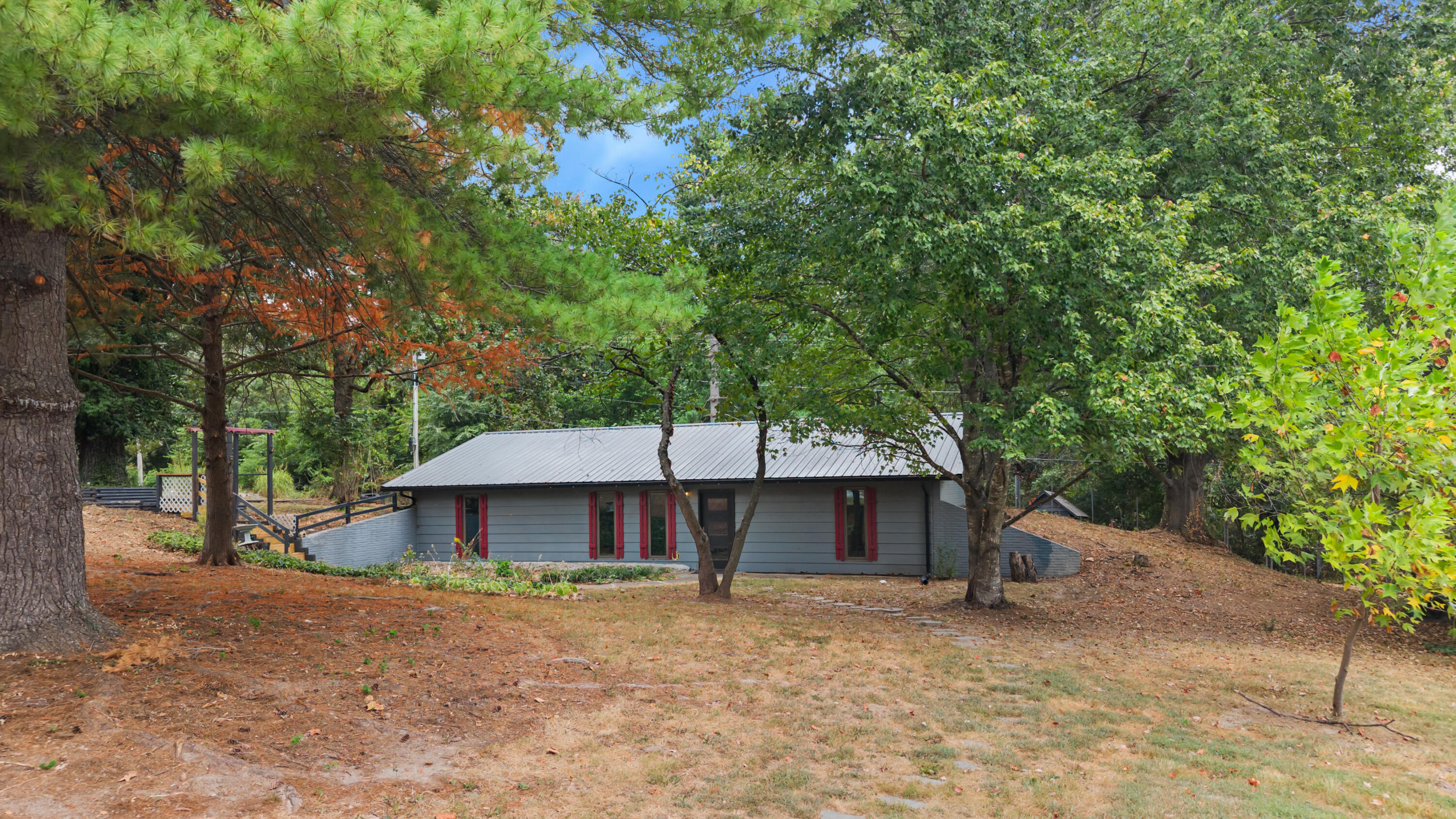 1605 Chappell Drive Property Photo 2