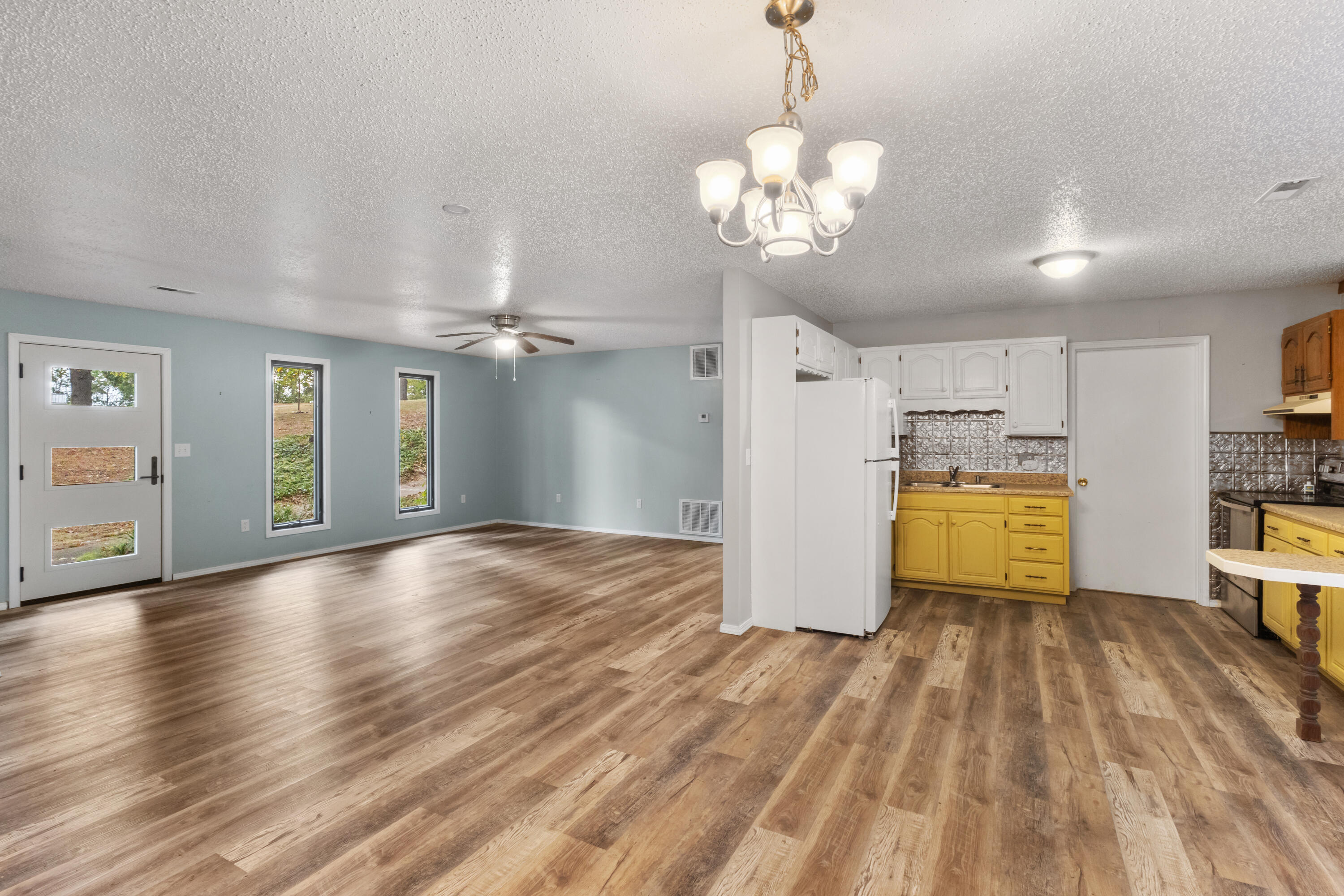 1605 Chappell Drive Property Photo 9