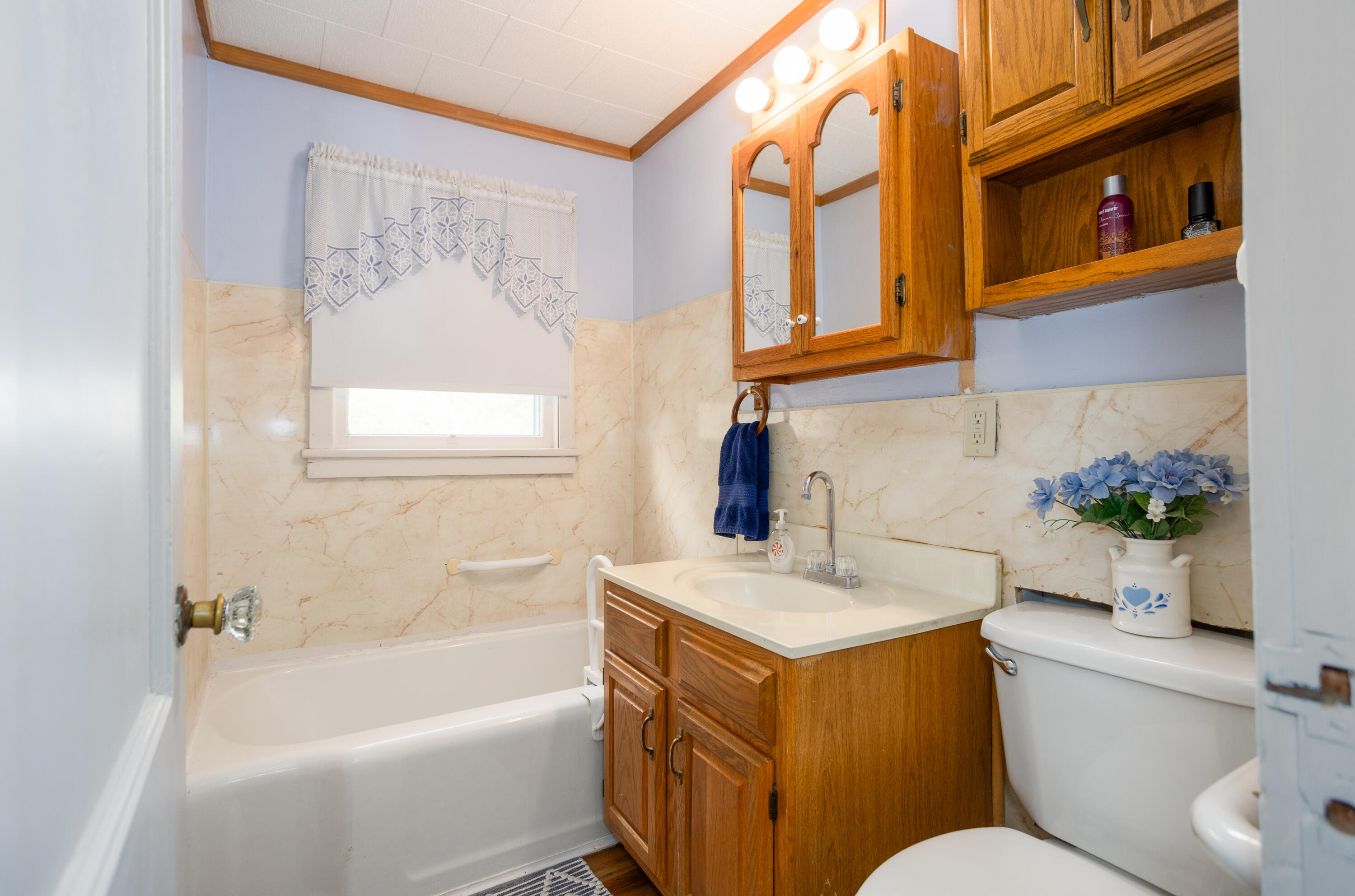 1043 South Aid Avenue Property Photo 14