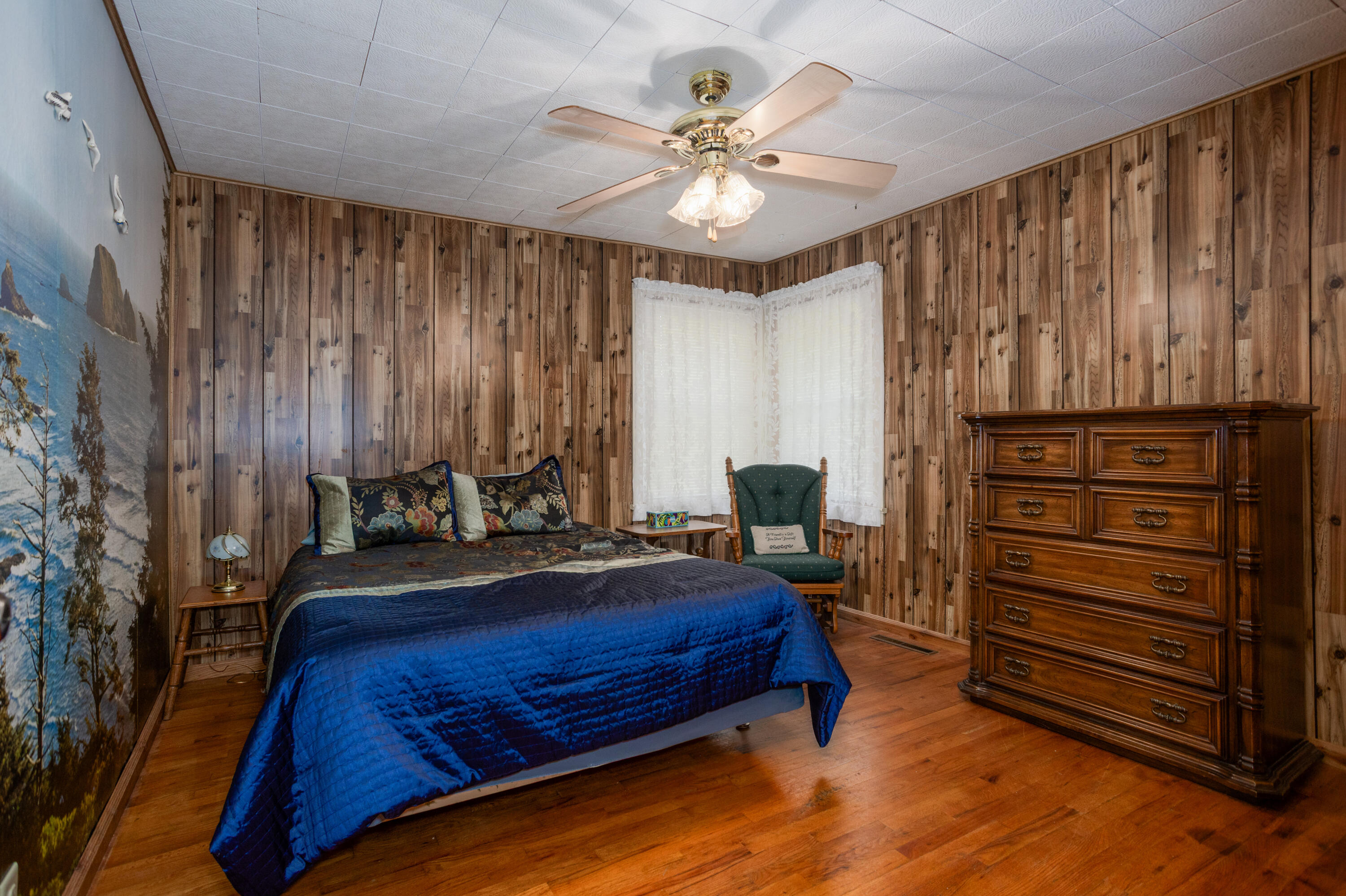 1043 South Aid Avenue Property Photo 15