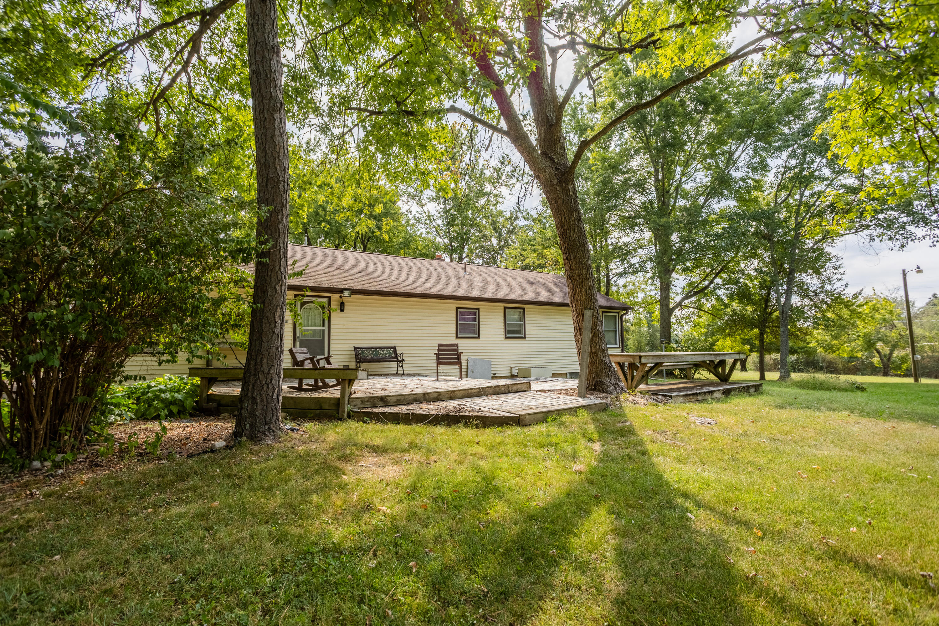 1043 South Aid Avenue Property Photo 23