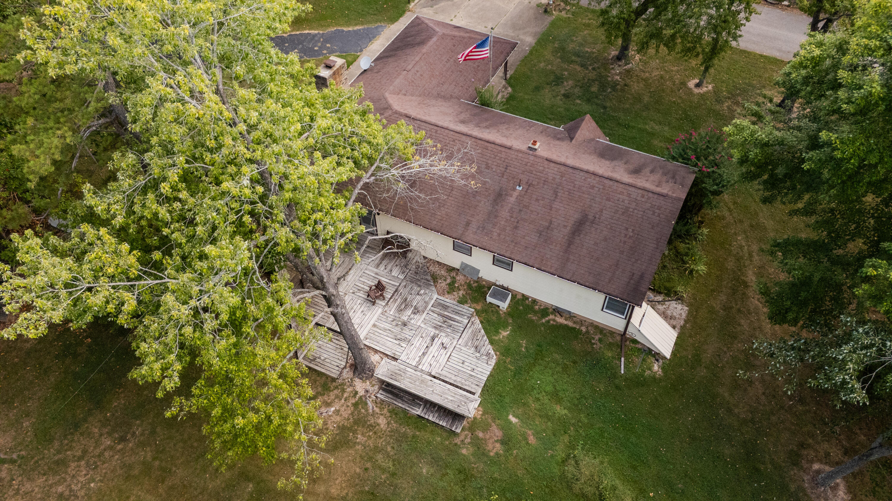 1043 South Aid Avenue Property Photo 45