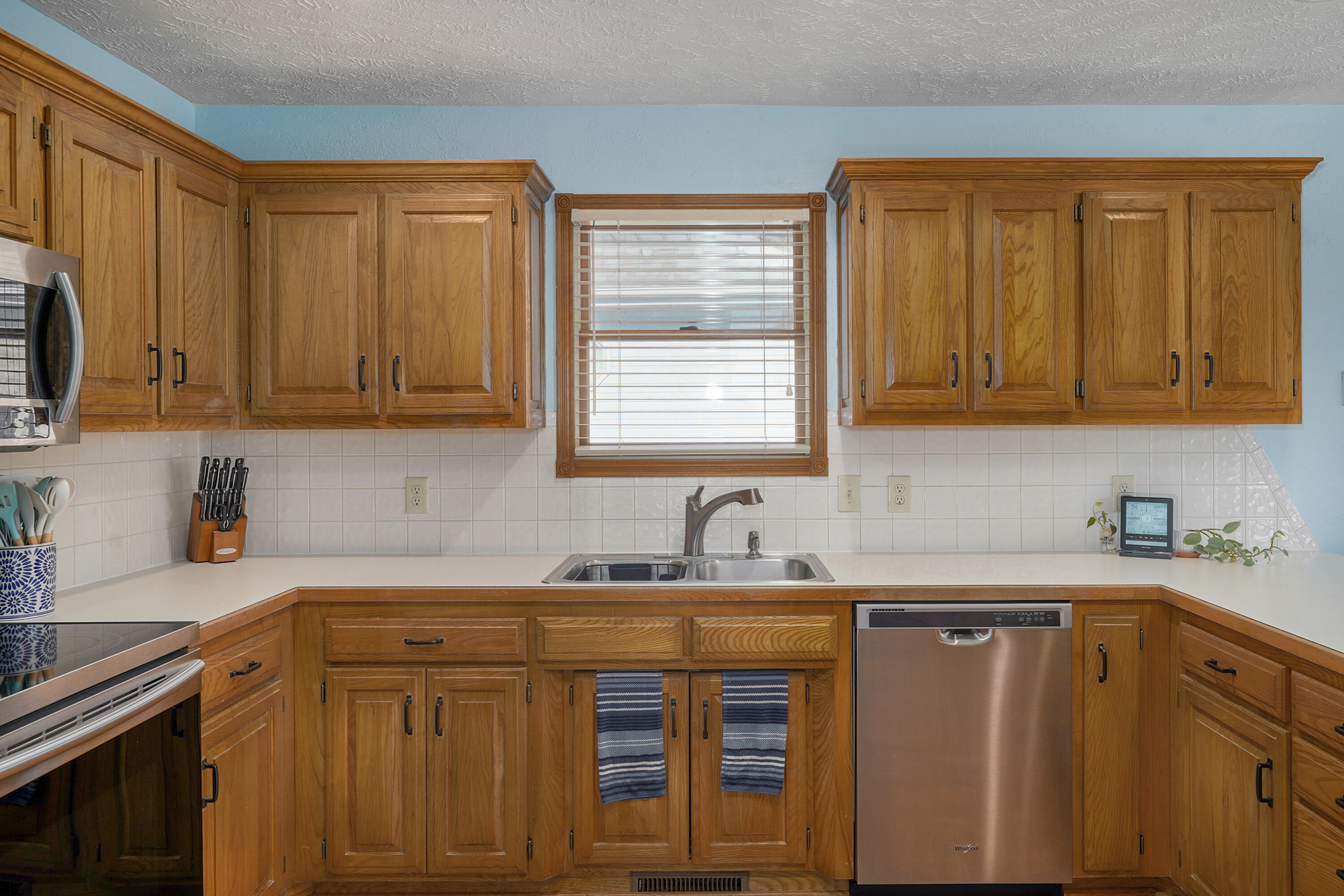 4668 South Warren Road Property Photo 10