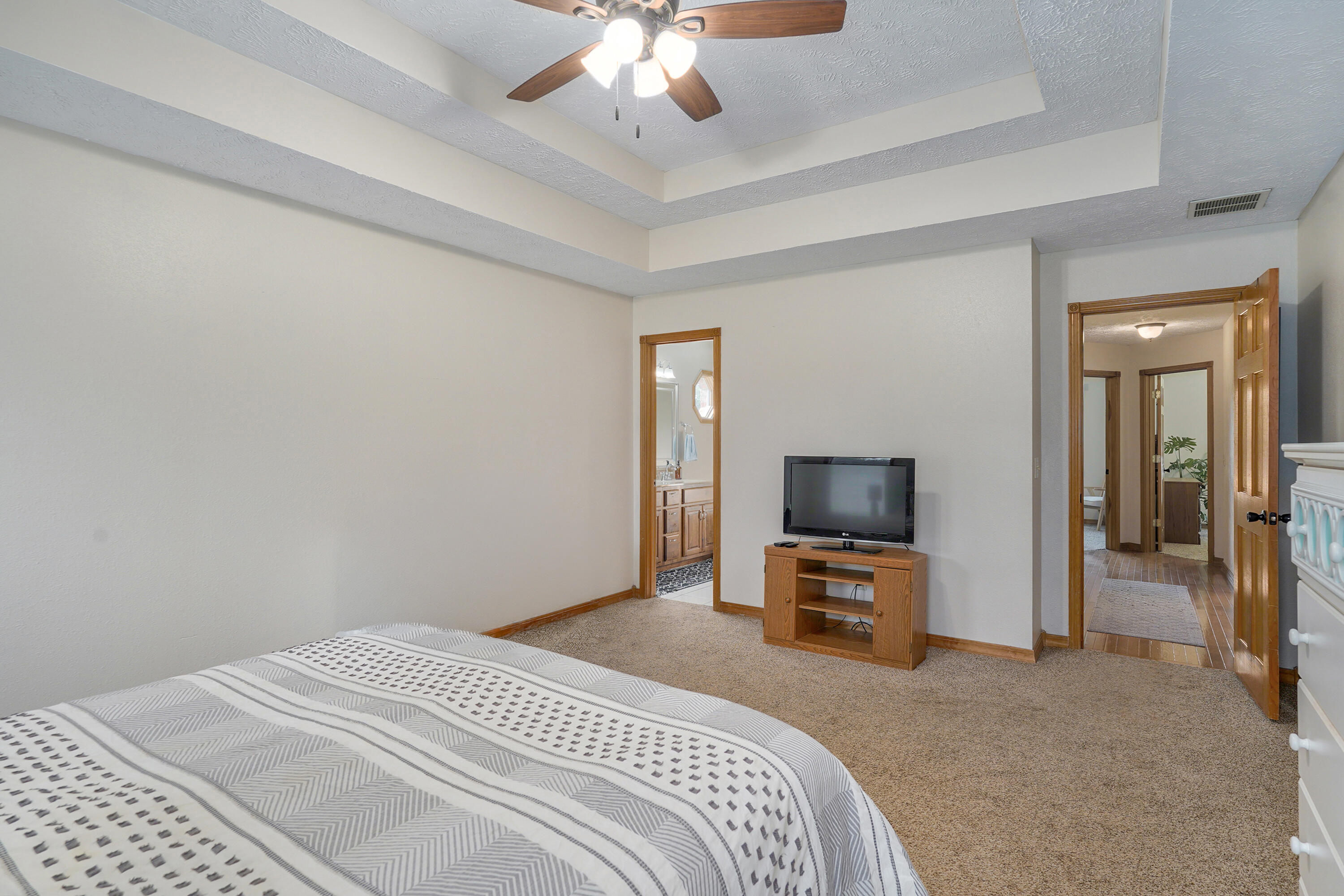 4668 South Warren Road Property Photo 21