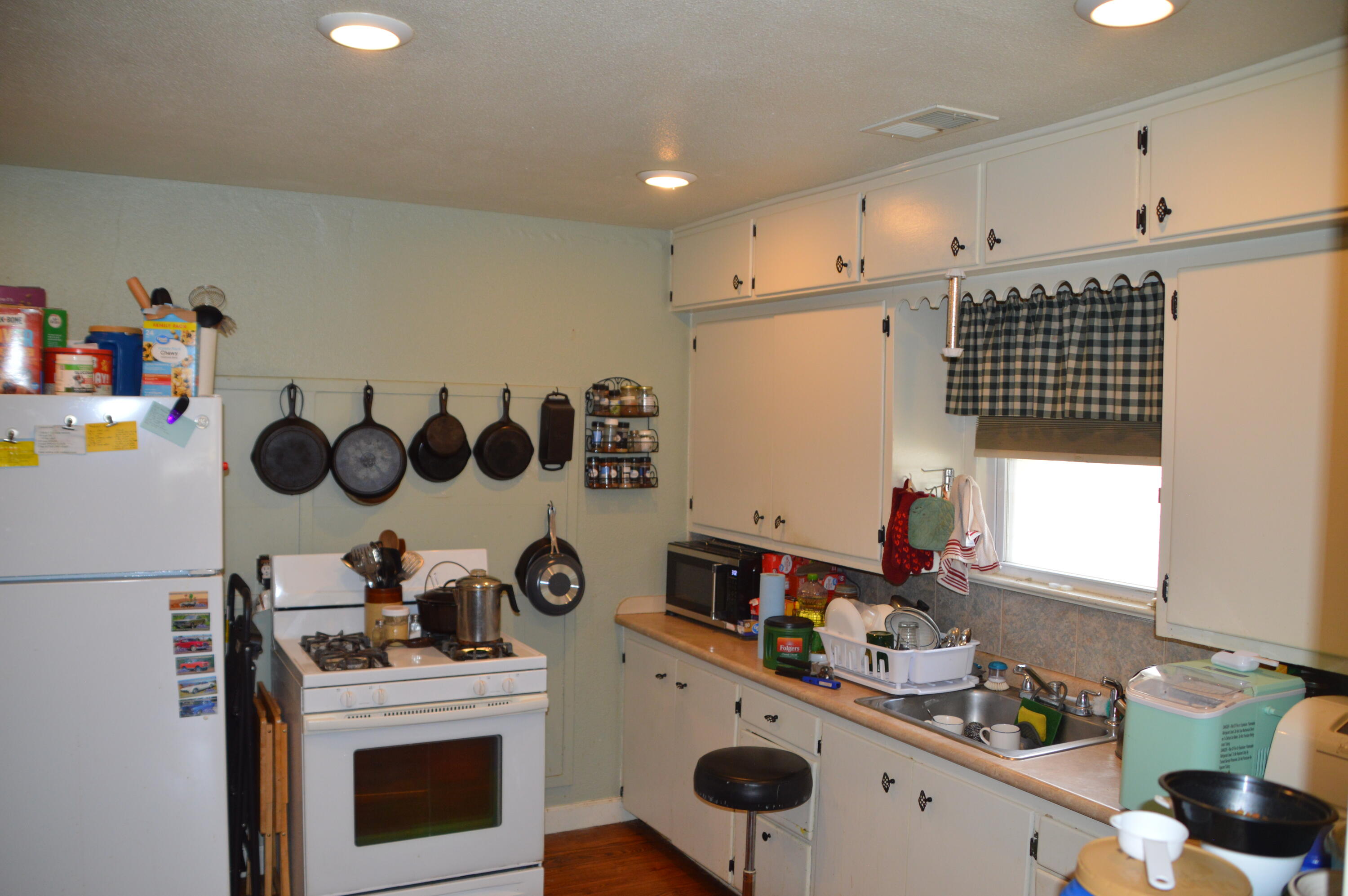 2613 West Lombard Street Property Photo 4