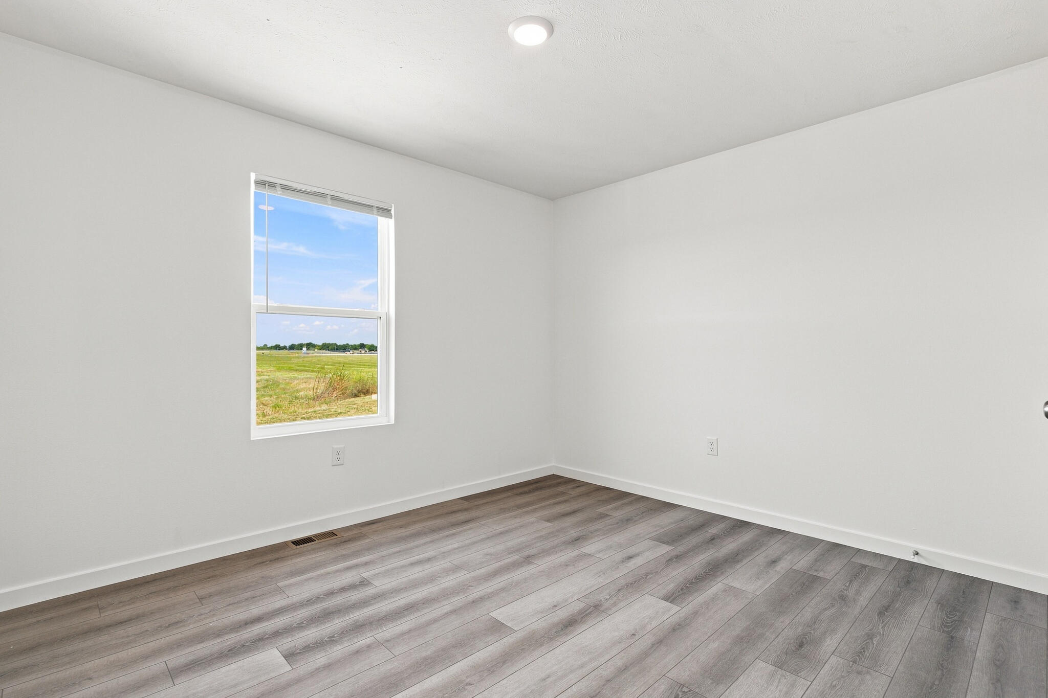 2565 South Cheri Drive Property Photo 9