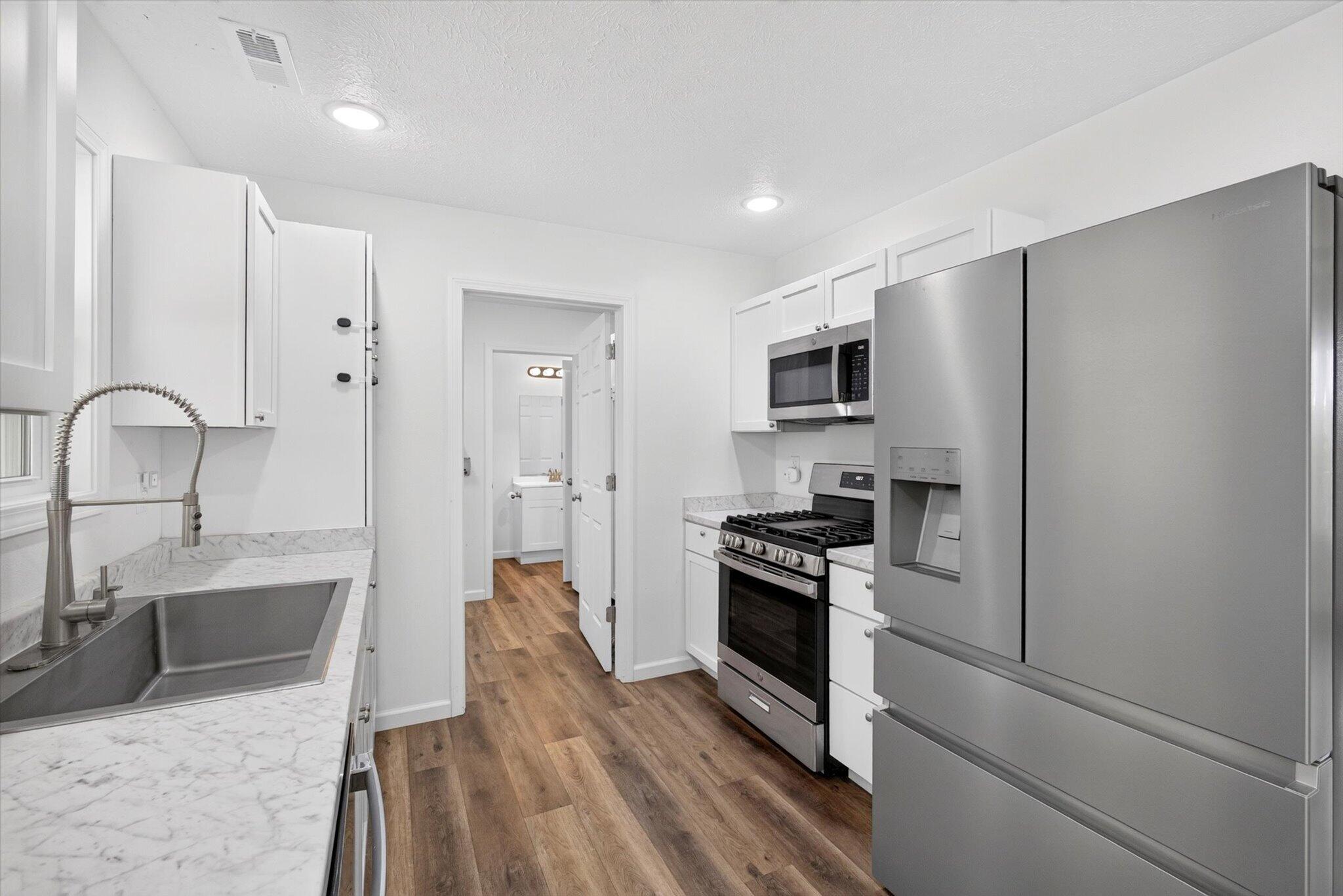 307 South Nettleton Avenue Property Photo 12