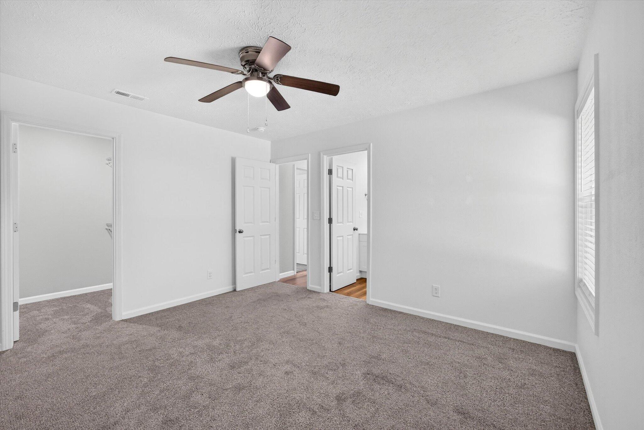 307 South Nettleton Avenue Property Photo 15