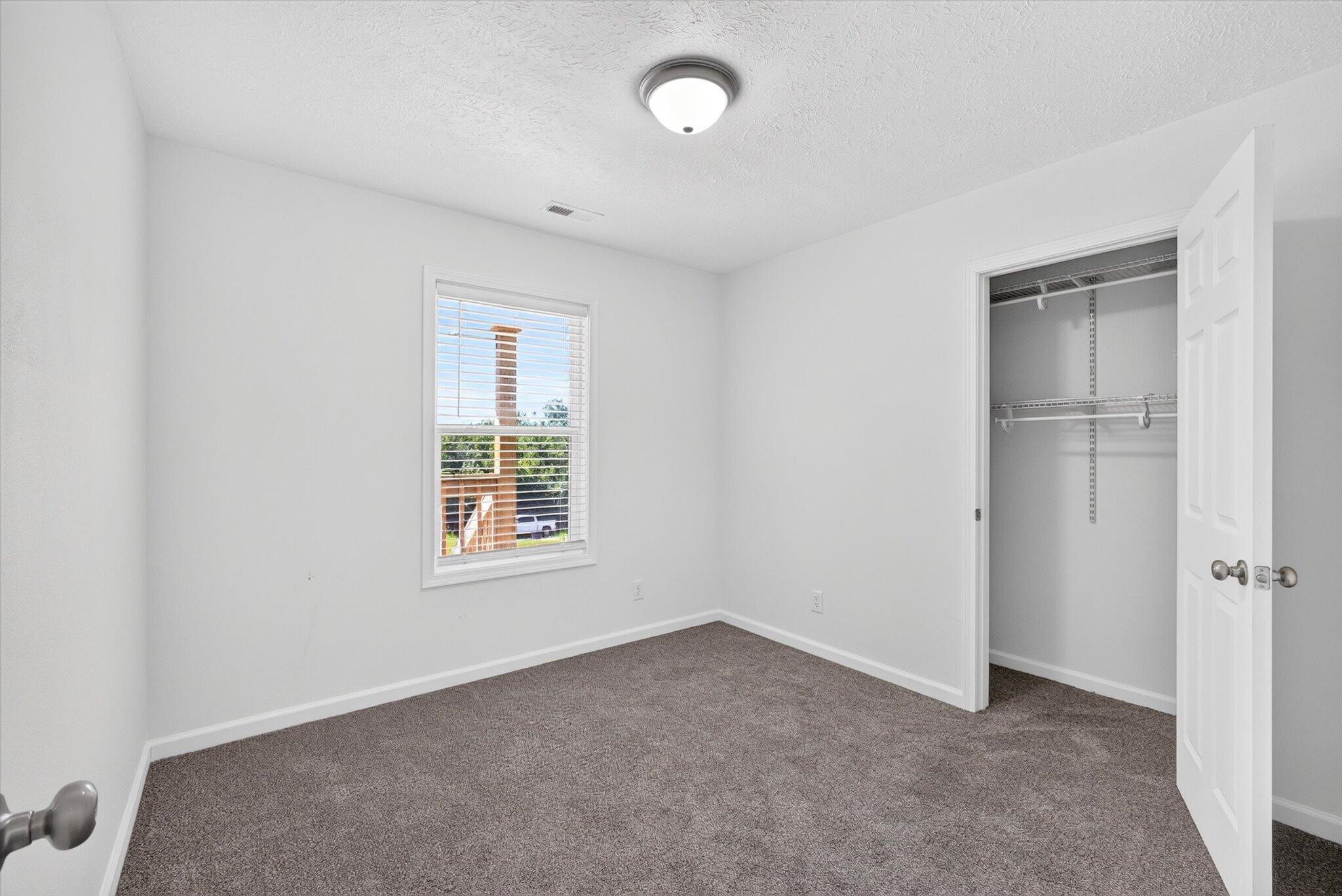 307 South Nettleton Avenue Property Photo 17