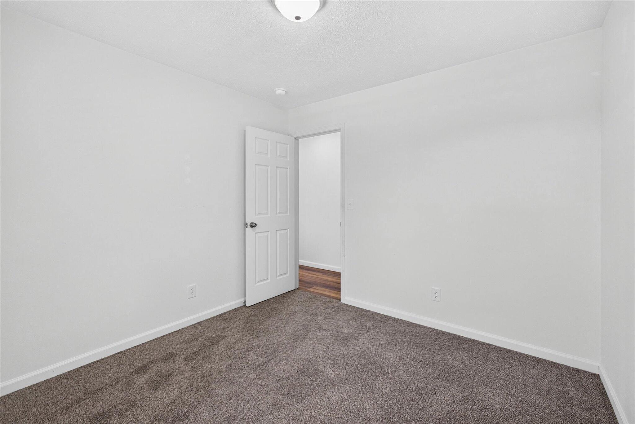 307 South Nettleton Avenue Property Photo 21
