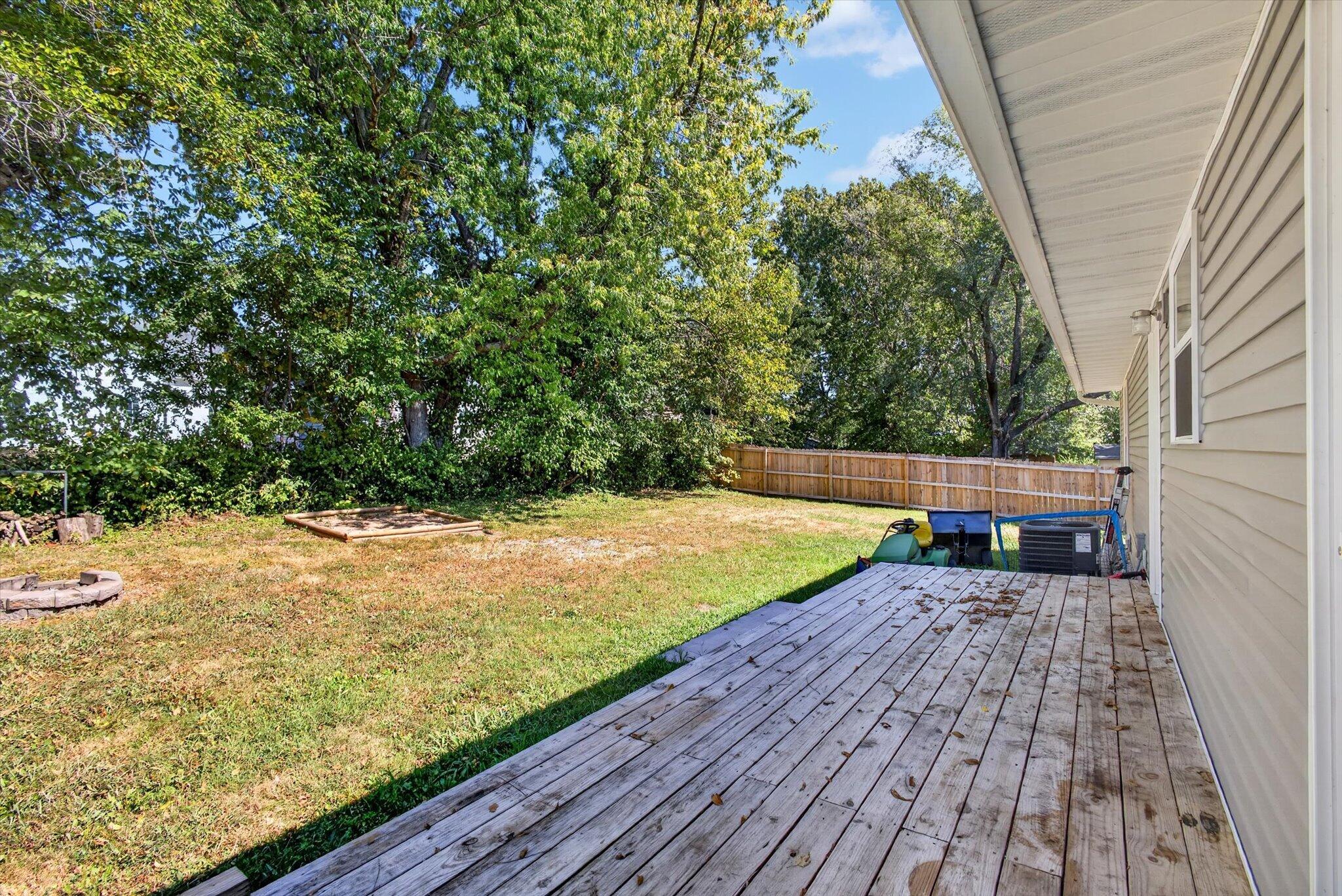 307 South Nettleton Avenue Property Photo 25