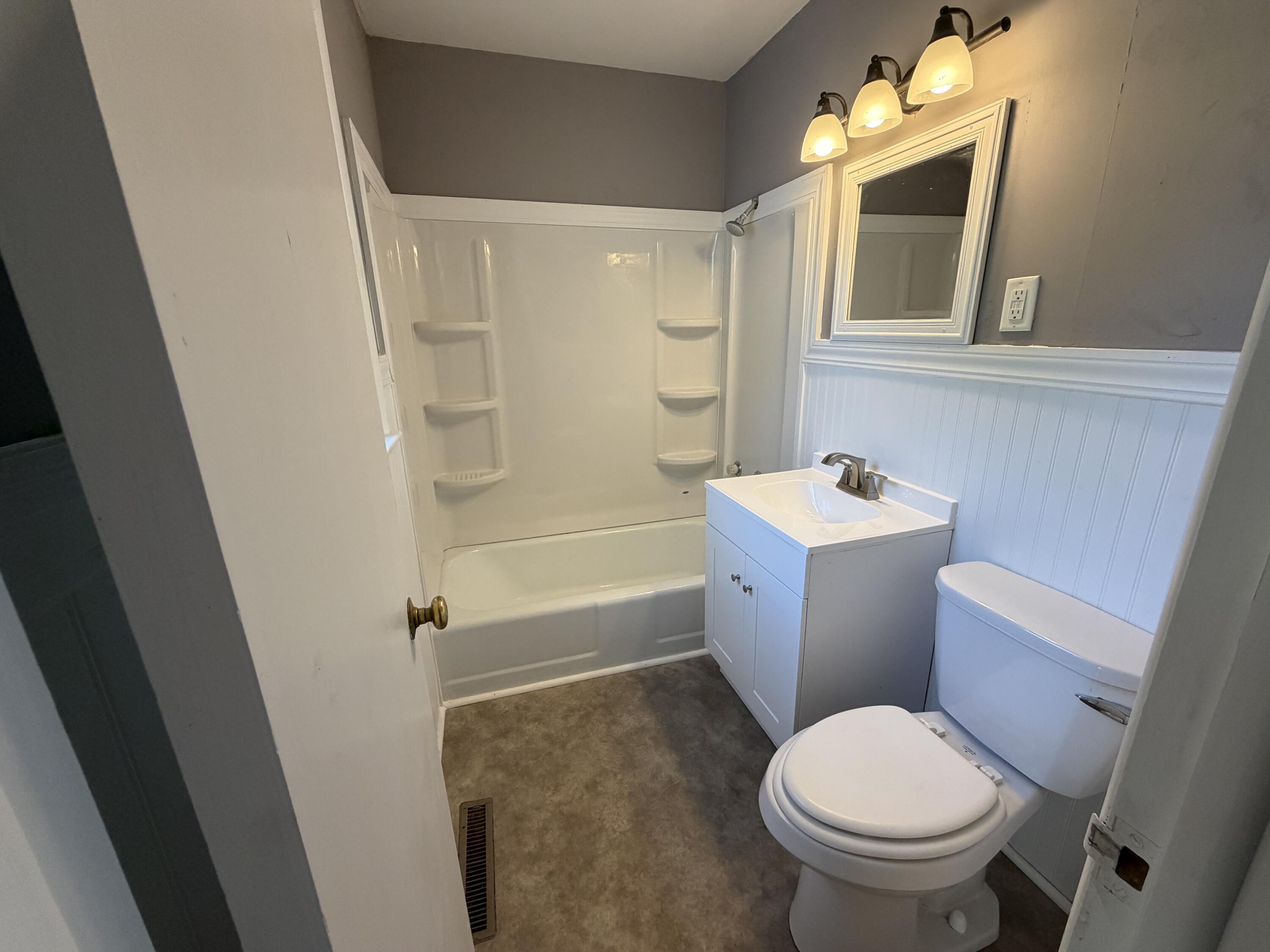917 South East Street Property Photo 4