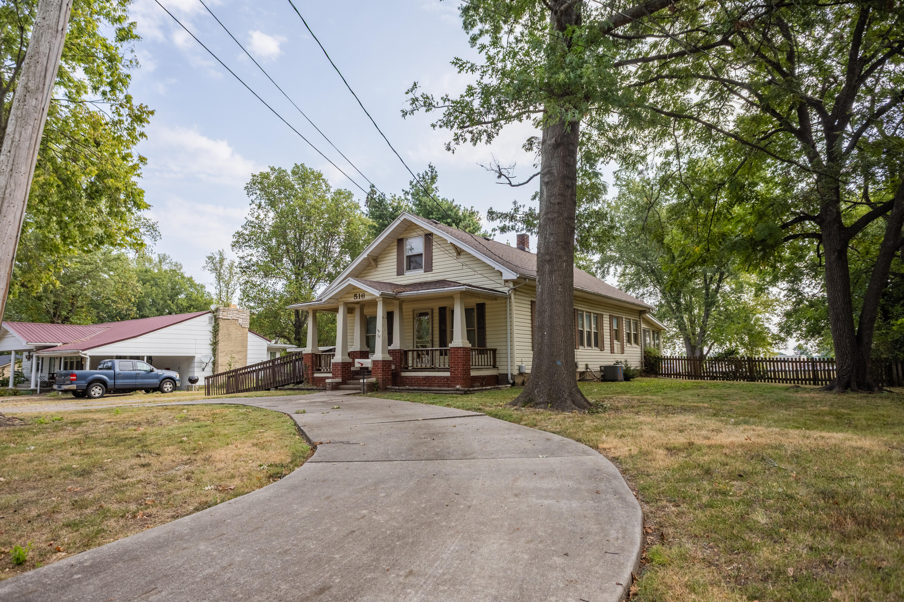 516 North Pine Avenue Property Photo 2