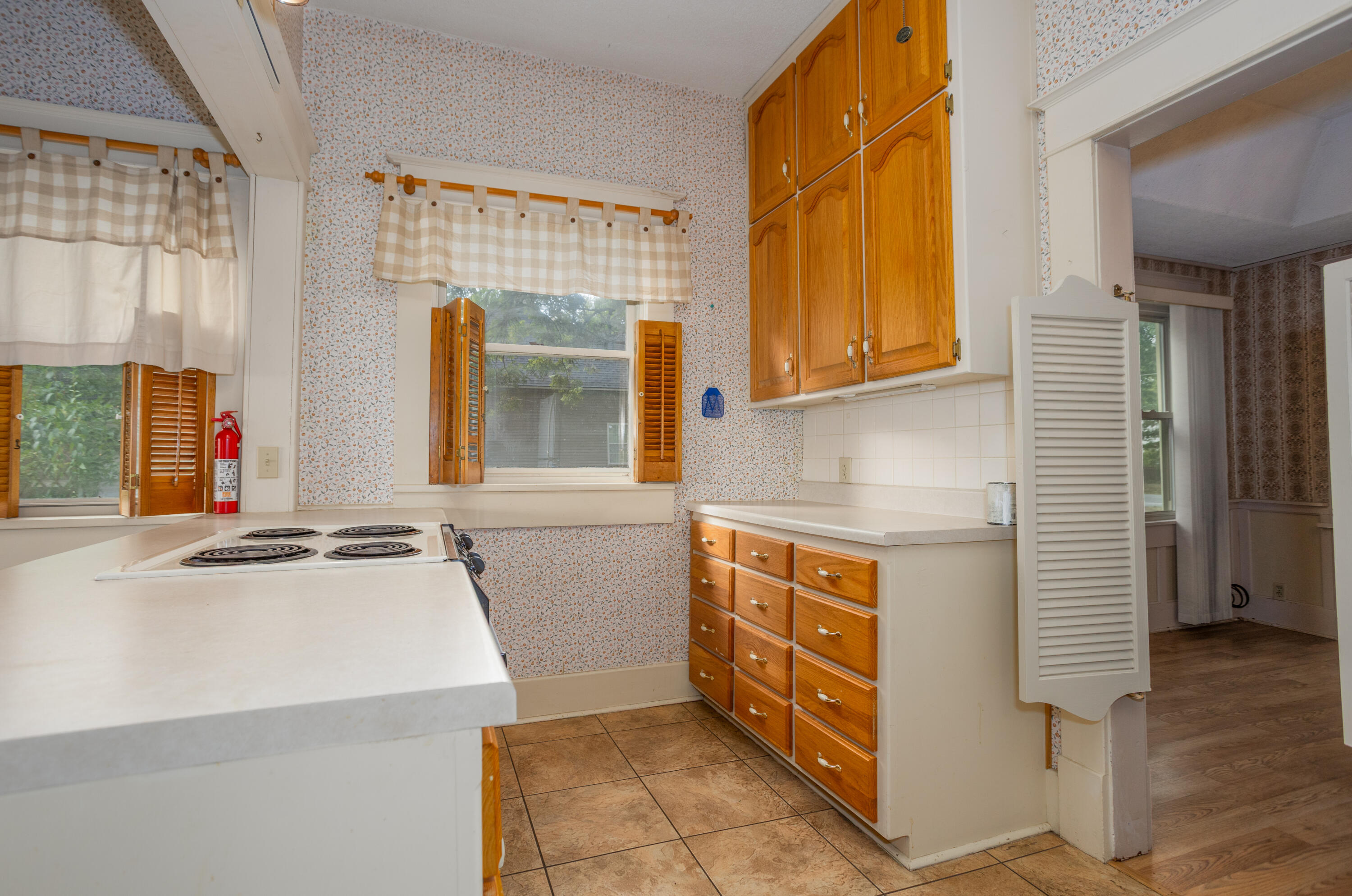 516 North Pine Avenue Property Photo 8