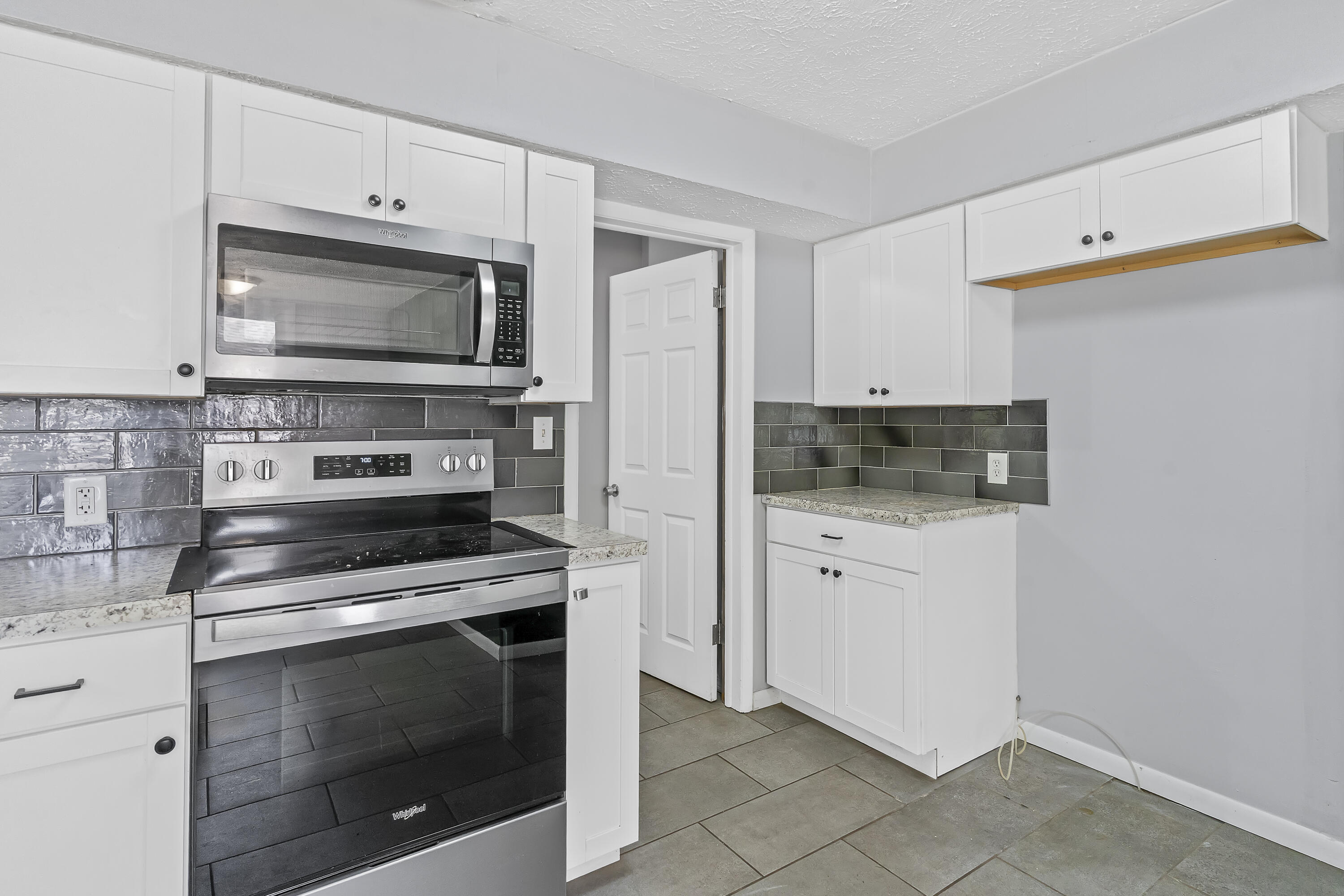 1904 South Glencrest Avenue Property Photo 11