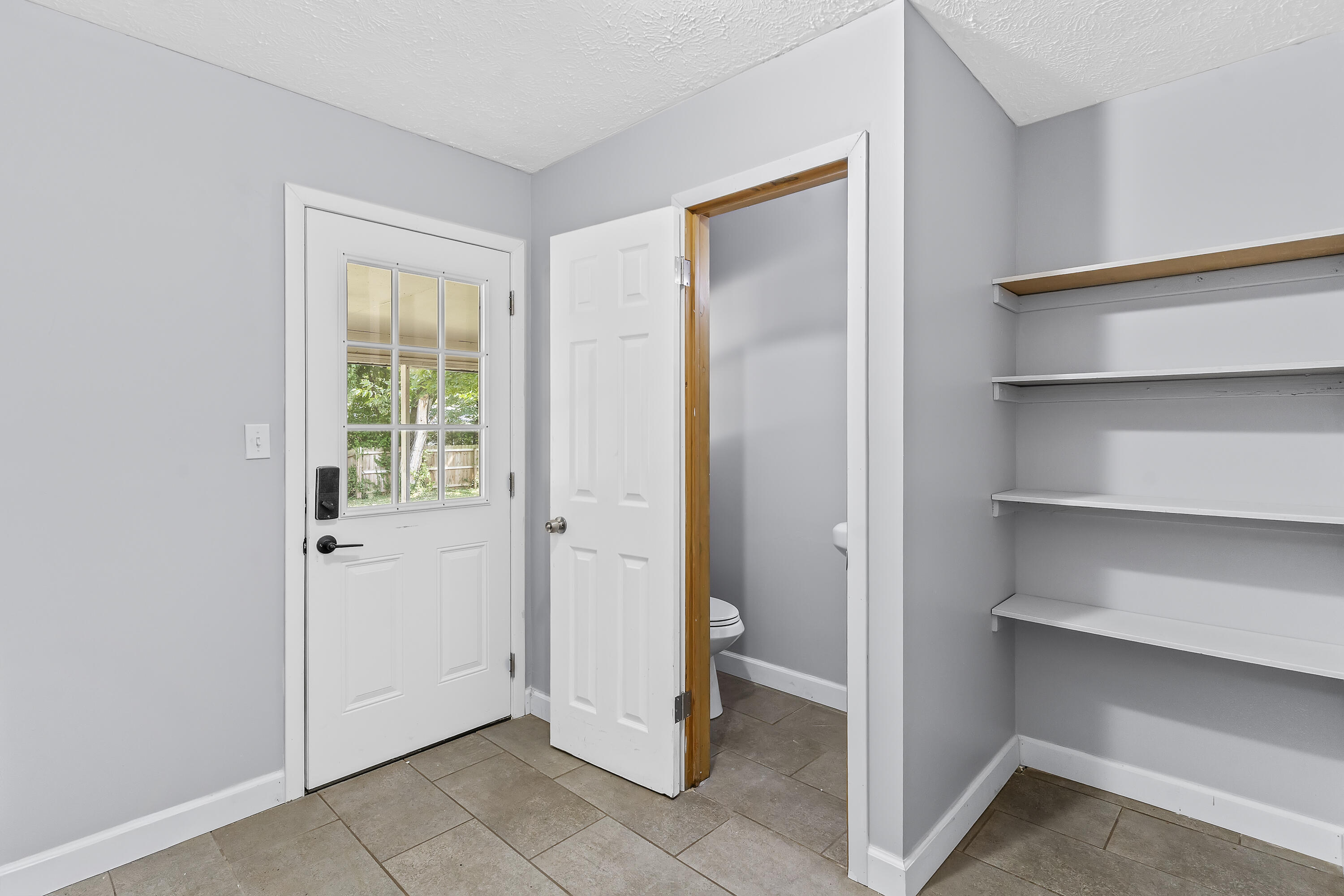 1904 South Glencrest Avenue Property Photo 14