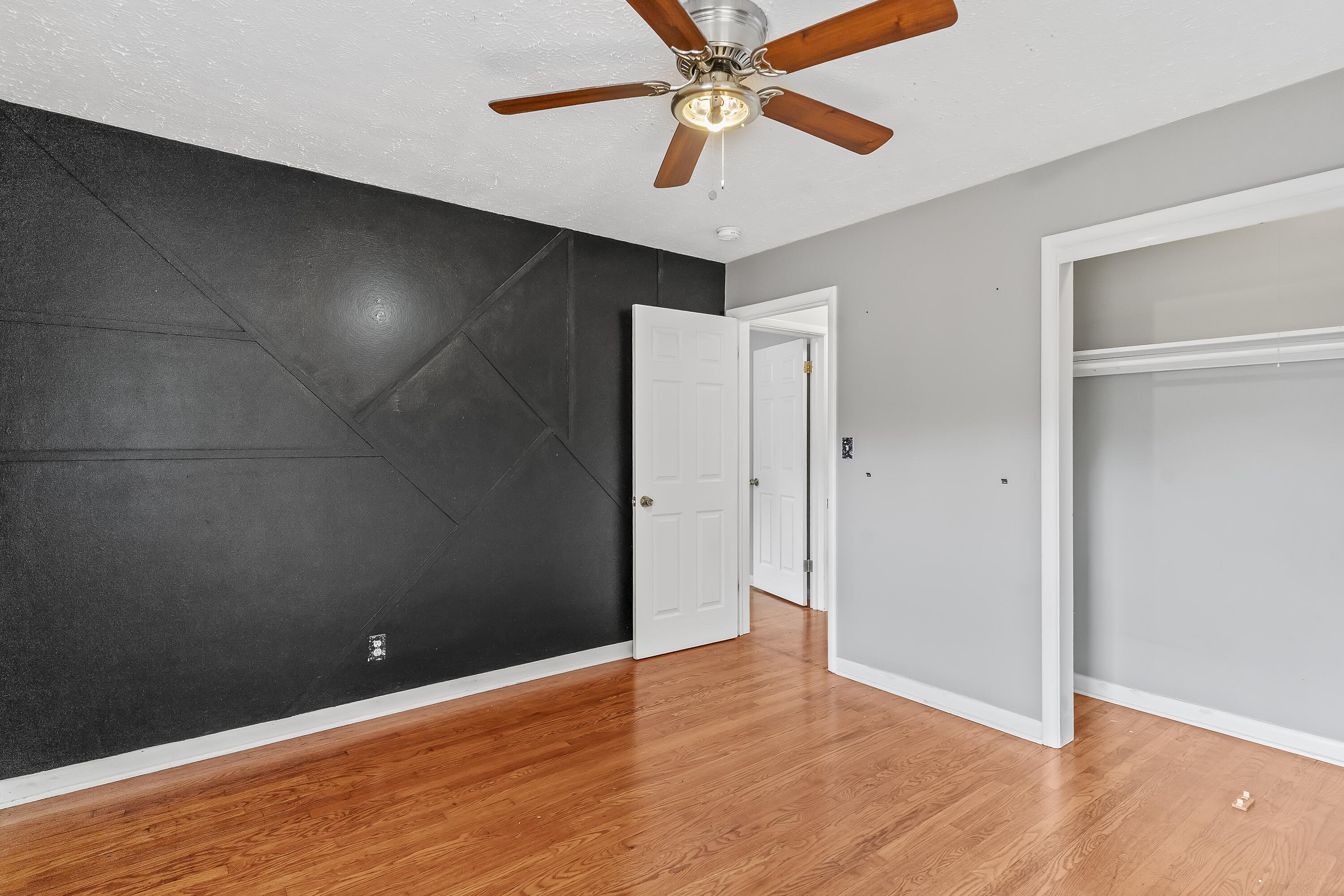 1904 South Glencrest Avenue Property Photo 21