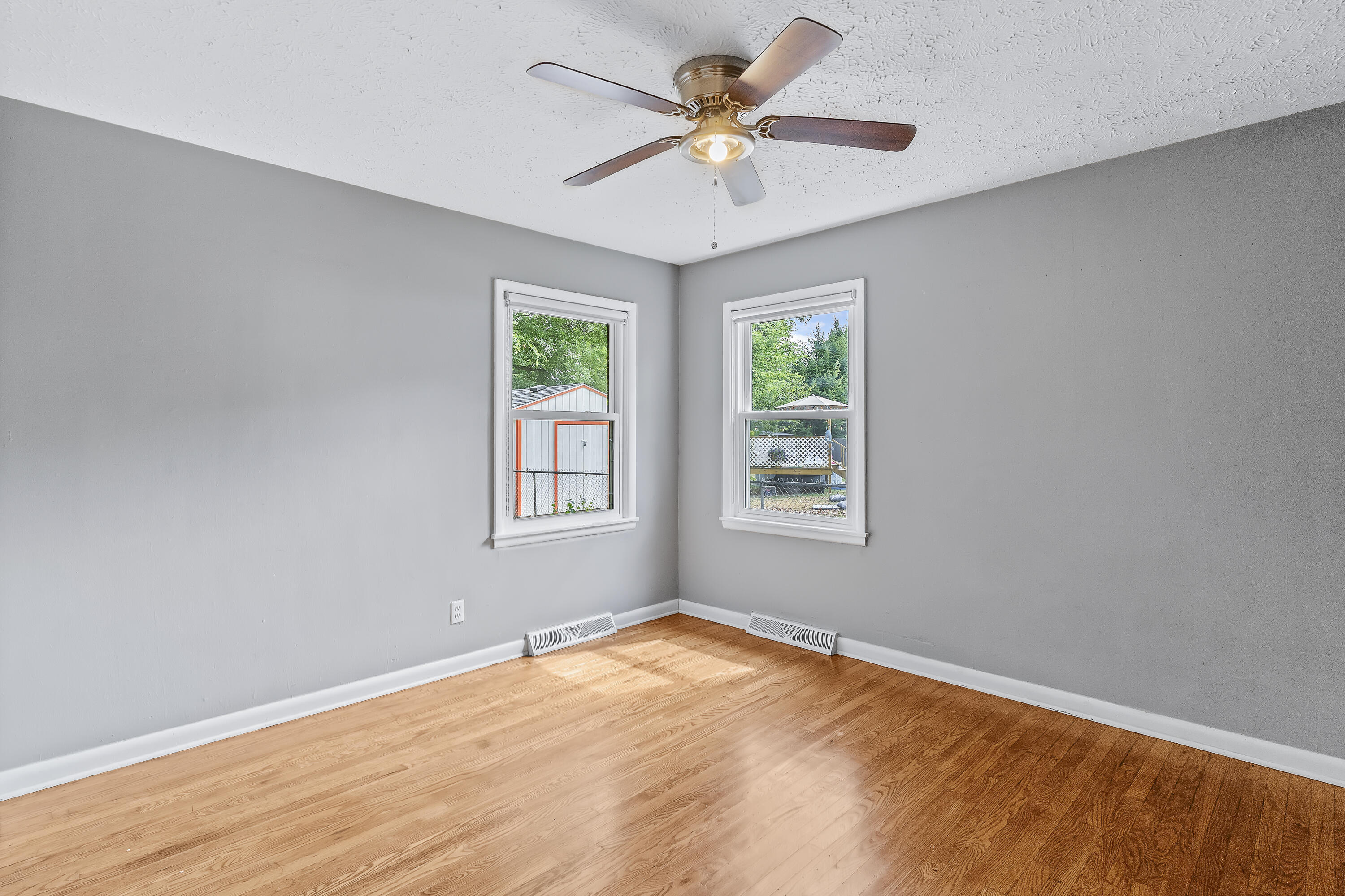 1904 South Glencrest Avenue Property Photo 22