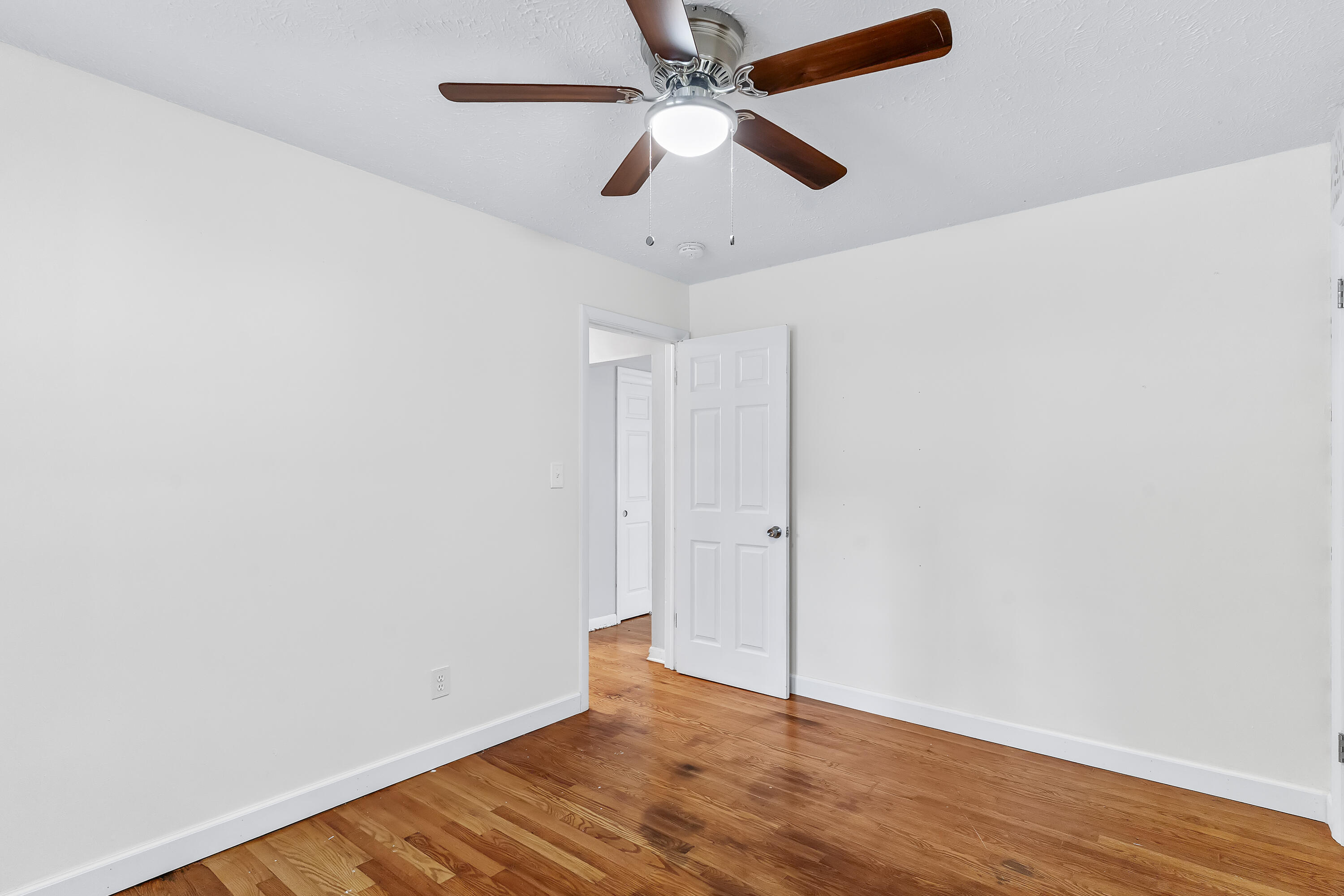 1904 South Glencrest Avenue Property Photo 24