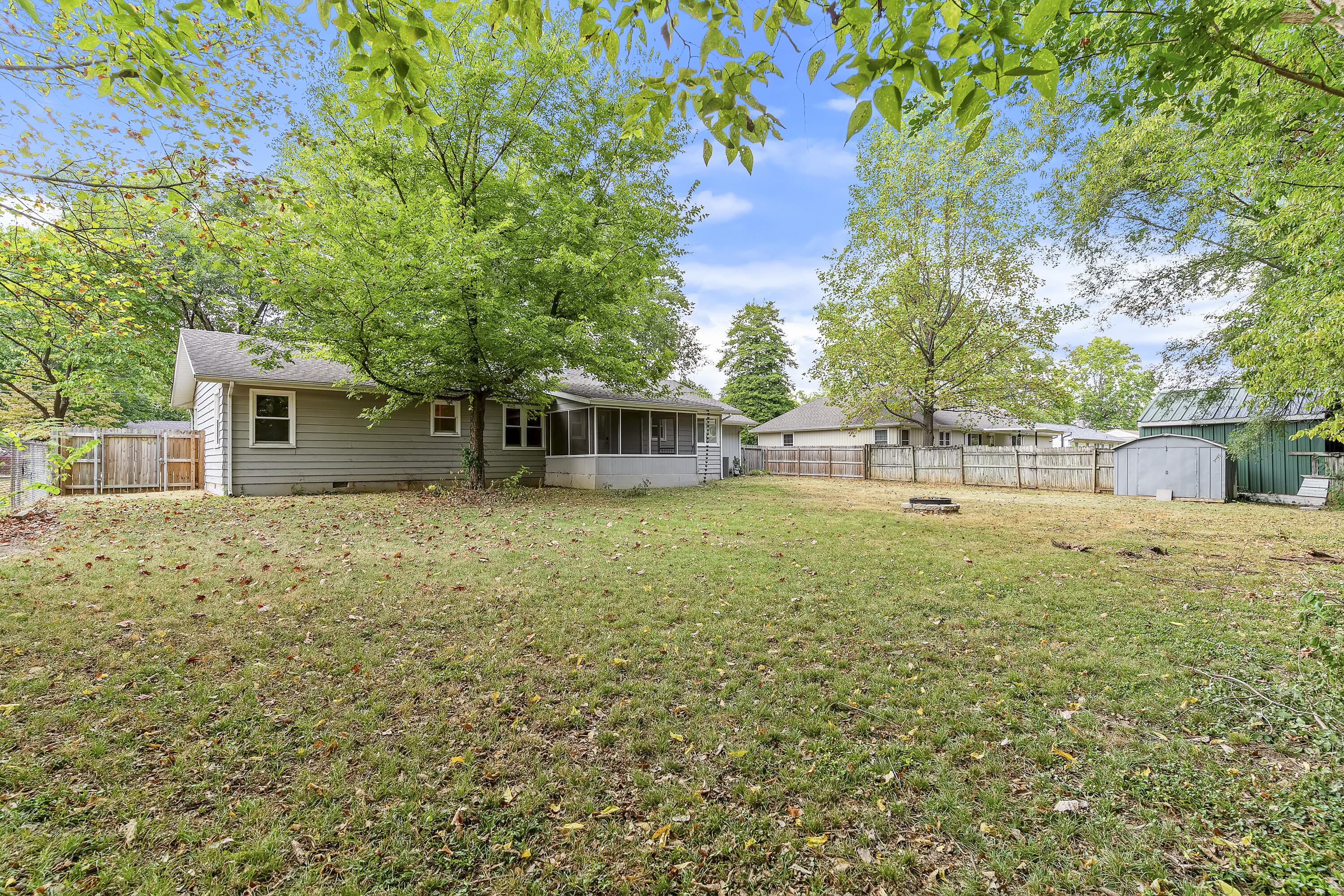 1904 South Glencrest Avenue Property Photo 26